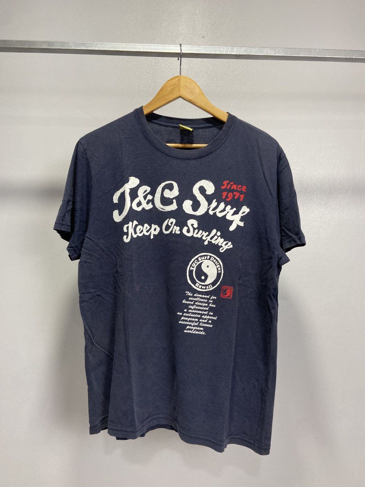 Japanese Brand Vintage T&C Surf Hawaii t shirt Size US M / EU 48-50 / 2 - 1 Thumbnail