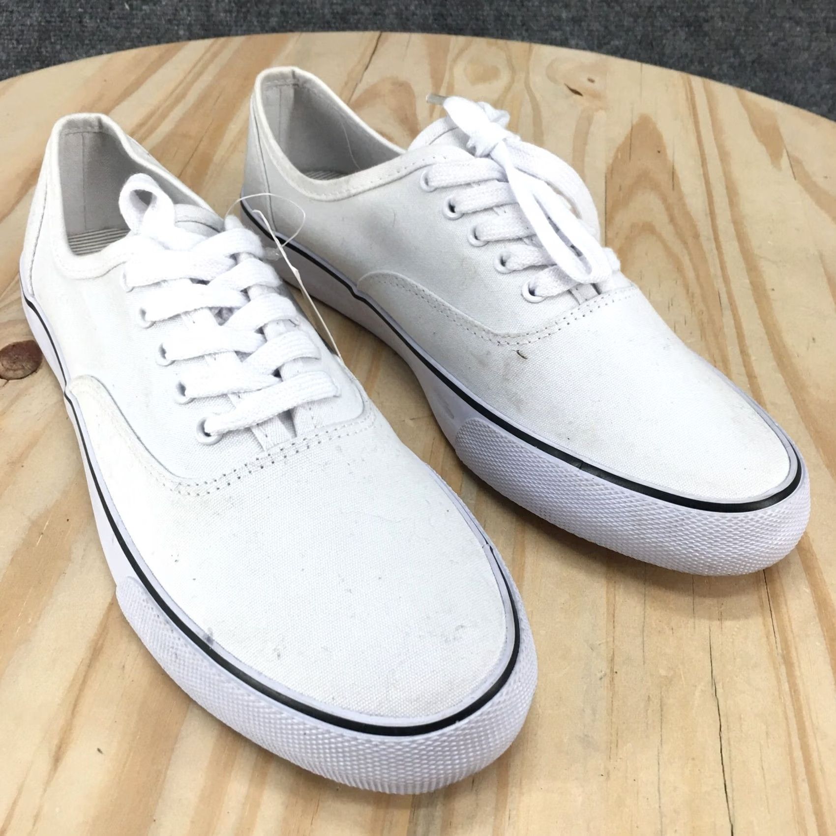Vintage A New Day Shoes Womens Layla Sneakers White Canvas Low Top Lace Up Comfort NEW Size M / US 6-8 / IT 42-44 - 3 Thumbnail