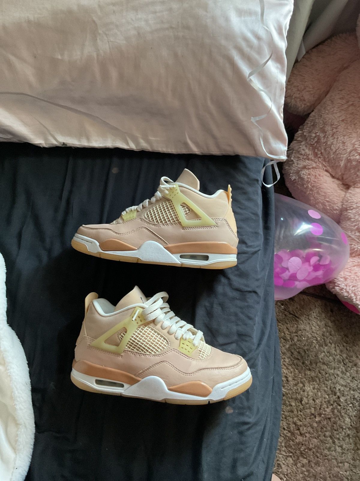 Jordan Brand Women’s Jordan 4’s “Shimmer” Size US 7 / IT 37 - 2 Thumbnail