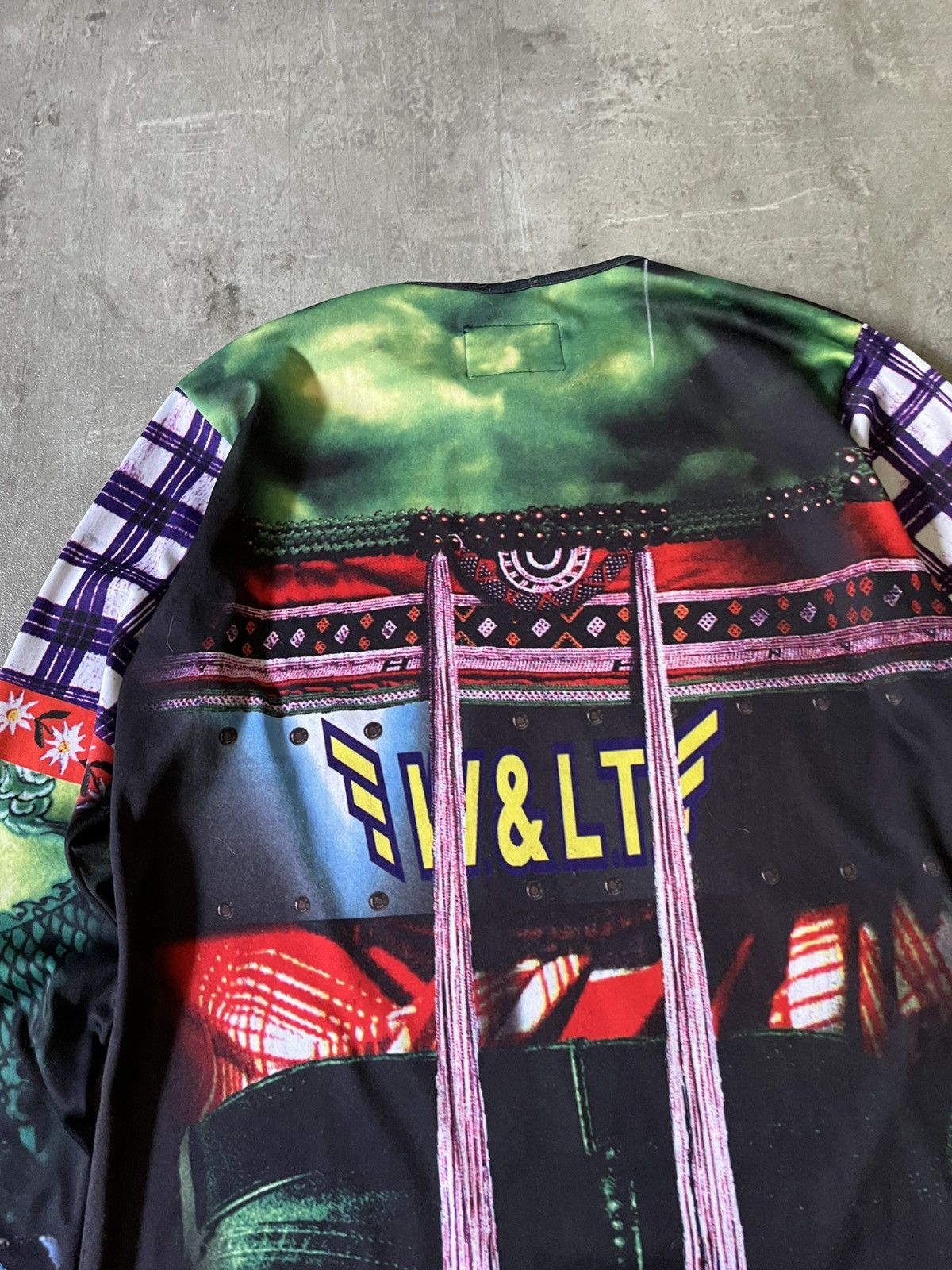 W&LT Walter Van Beirendonck W&LT 1996 long sleeve Alien rare Size US L / EU 52-54 / 3 - 10 Thumbnail