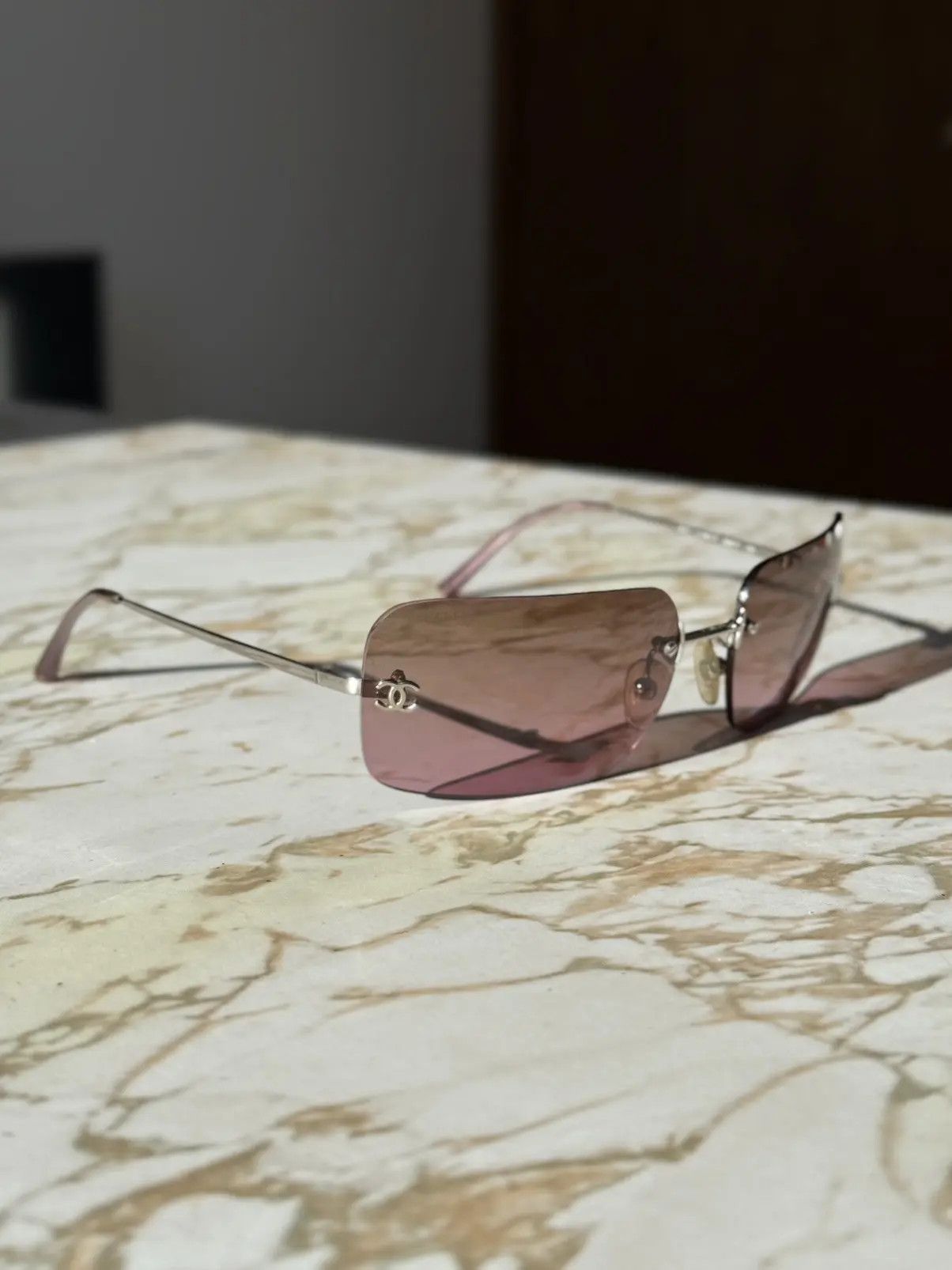 Chanel Y2K CHANEL RIMLESS PINK SUNGLASSES Size ONE SIZE - 1 Thumbnail