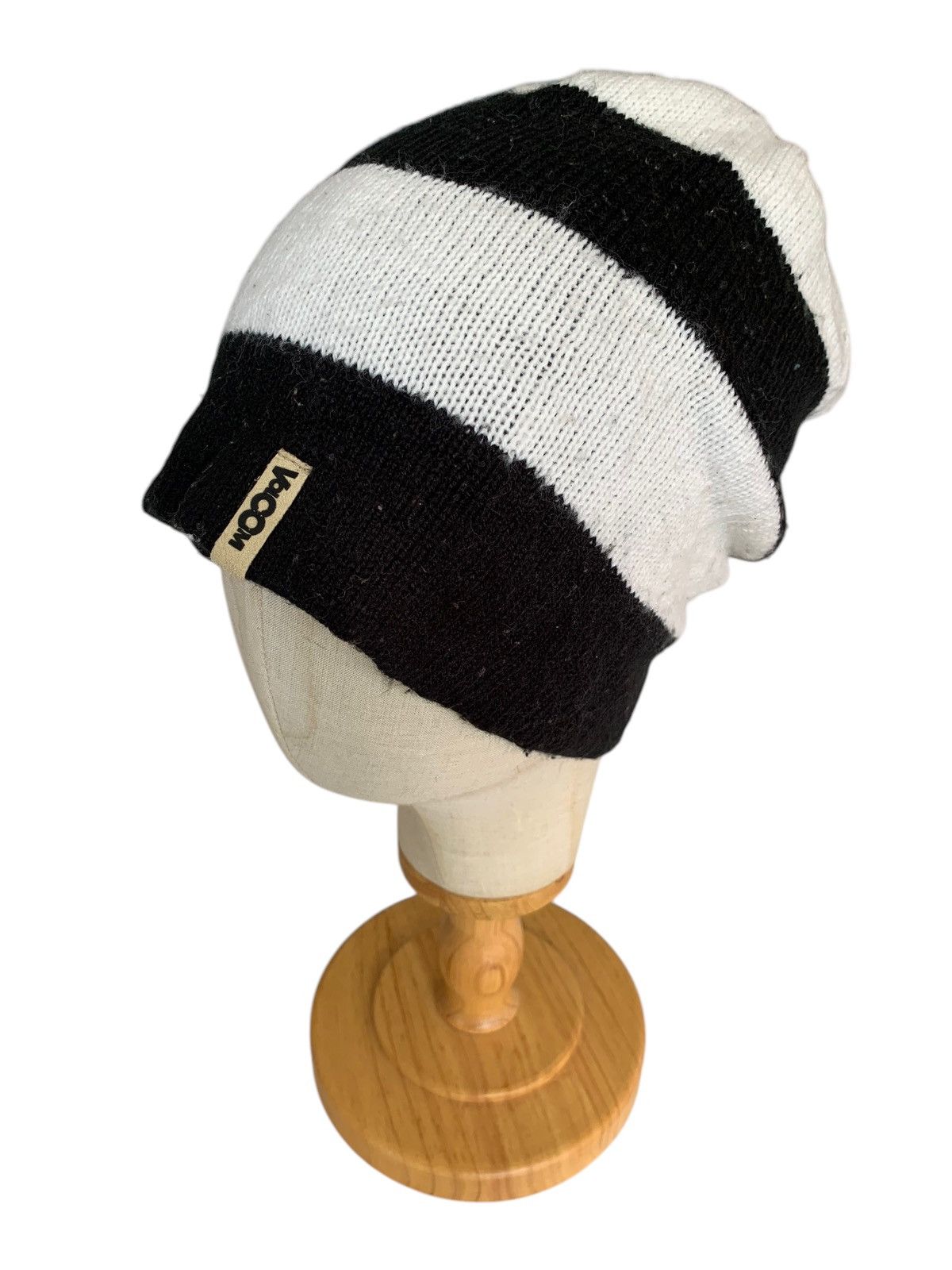 Volcom Stripe Volcom Black&White Rare Hairy Streetwear Beanie Hats Size ONE SIZE - 2 Thumbnail