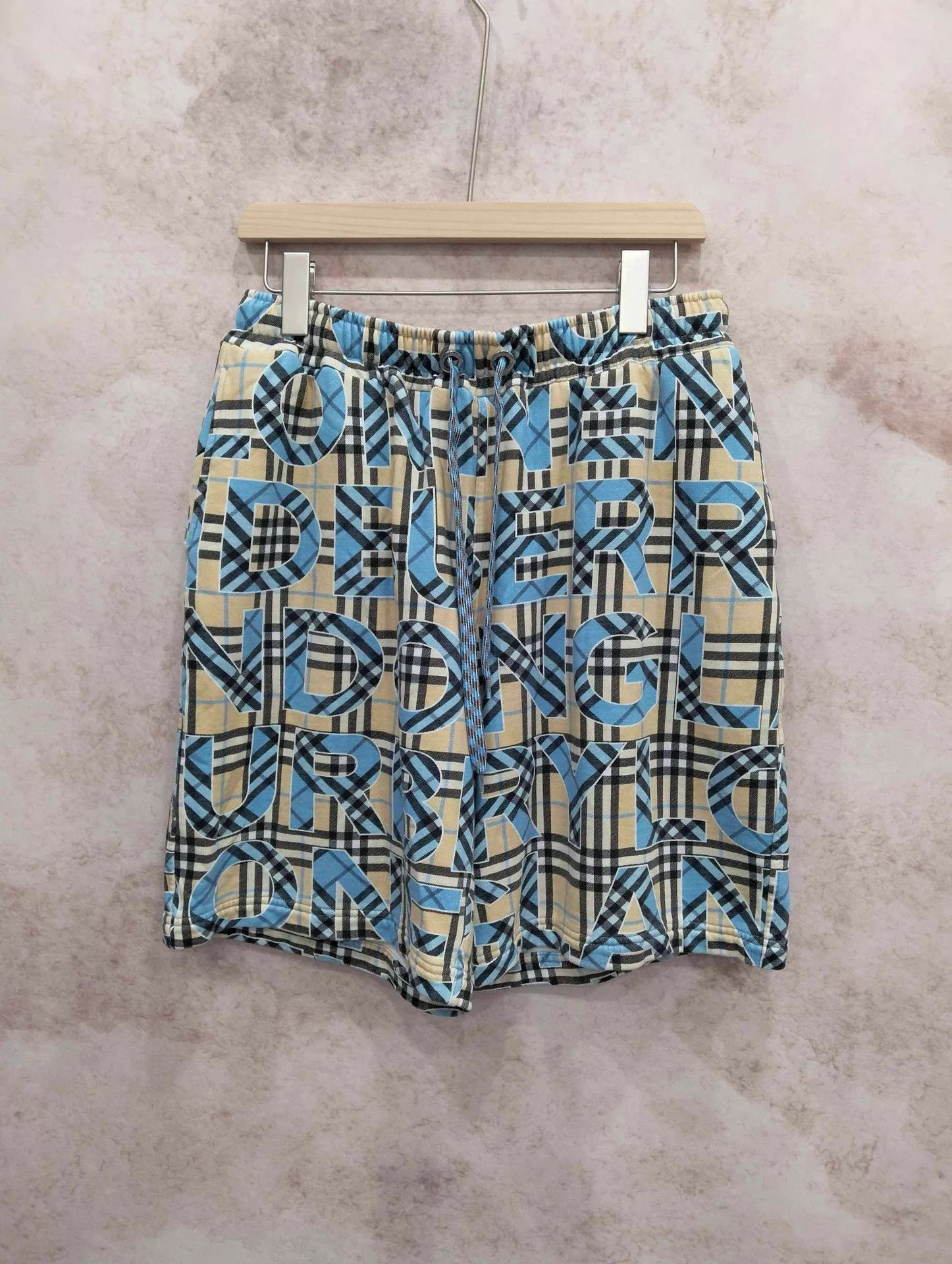 Burberry Burberry Logo Print Drawstring Casual Shorts M Size US 32 / EU 48 - 1 Thumbnail