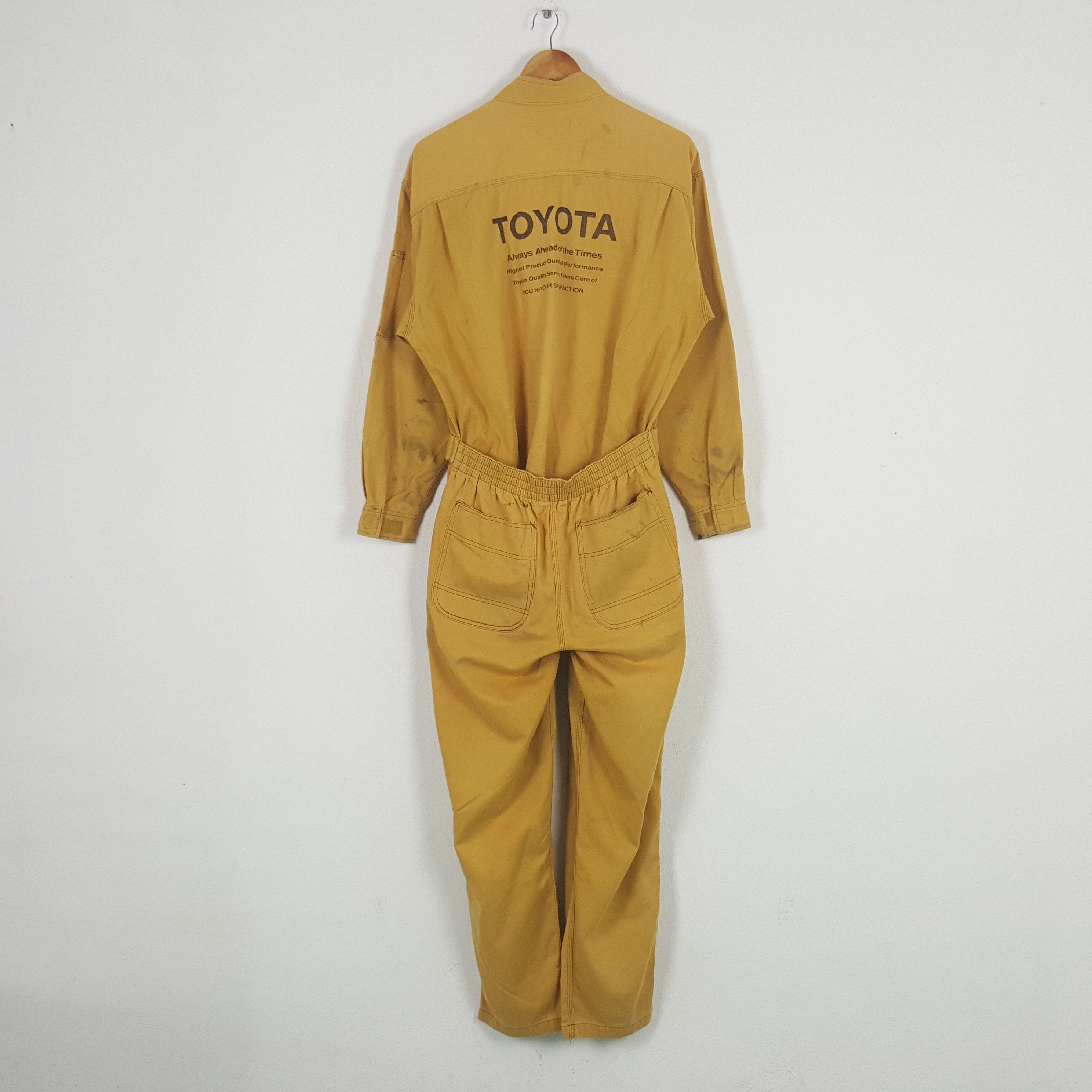 Japanese Brand × Vintage Vintage Toyota Japanese Racing Team Coverall Jacket C286N3 Size US M / EU 48-50 / 2 - 1 Thumbnail
