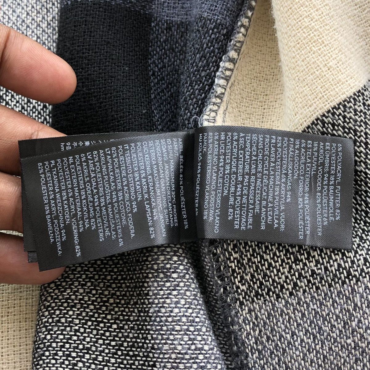 Japanese Brand Japanese Brand H&M Beige Shaggy Checked Overshirt Size US M / EU 48-50 / 2 - 20 Thumbnail