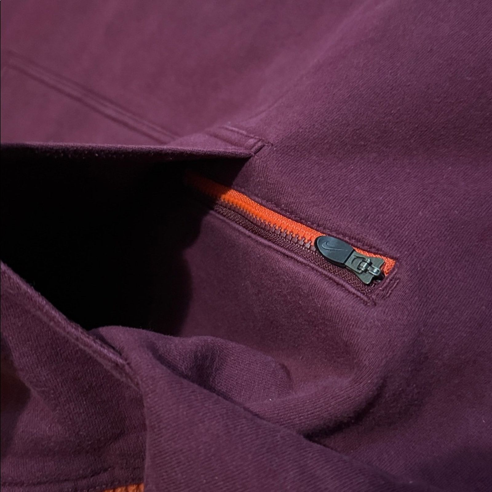 Nike 90s Nike Team Virginia Tech Center Swoosh Hoodie Size US XL / EU 56 / 4 - 4 Thumbnail