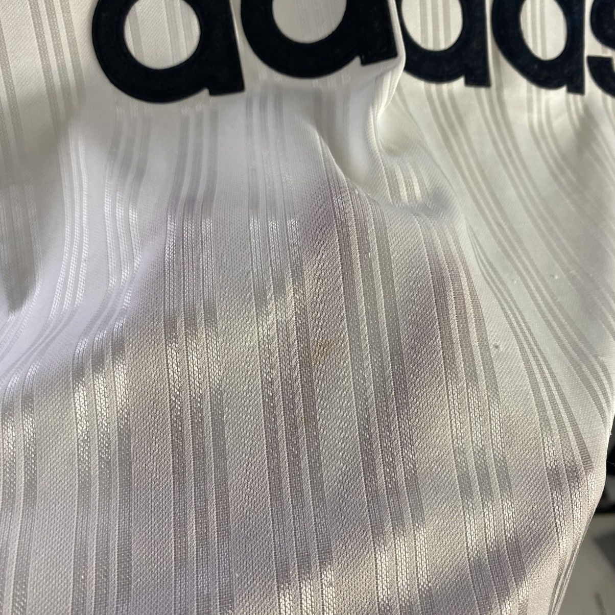 Adidas Vintage Crazy Adidas T-Shirt Size US M / EU 48-50 / 2 - 5 Thumbnail