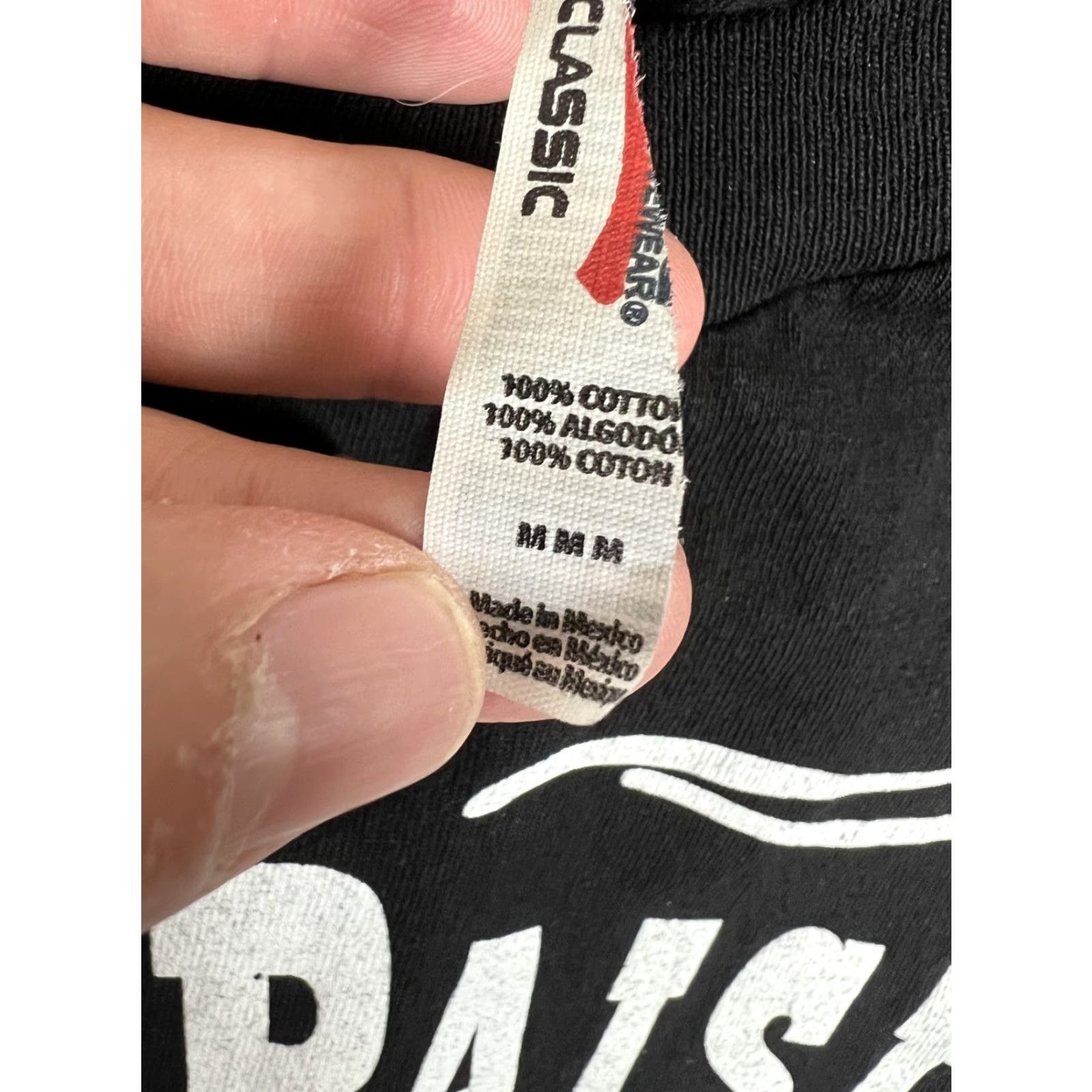 Vintage Brad Paisley Alcohol Shirt Mens M Black Weekend Warrior World Tour 2018 T-Shirt Graphic Print Concert Tour Mens Black Size US M / EU 48-50 / 2 - 7 Thumbnail