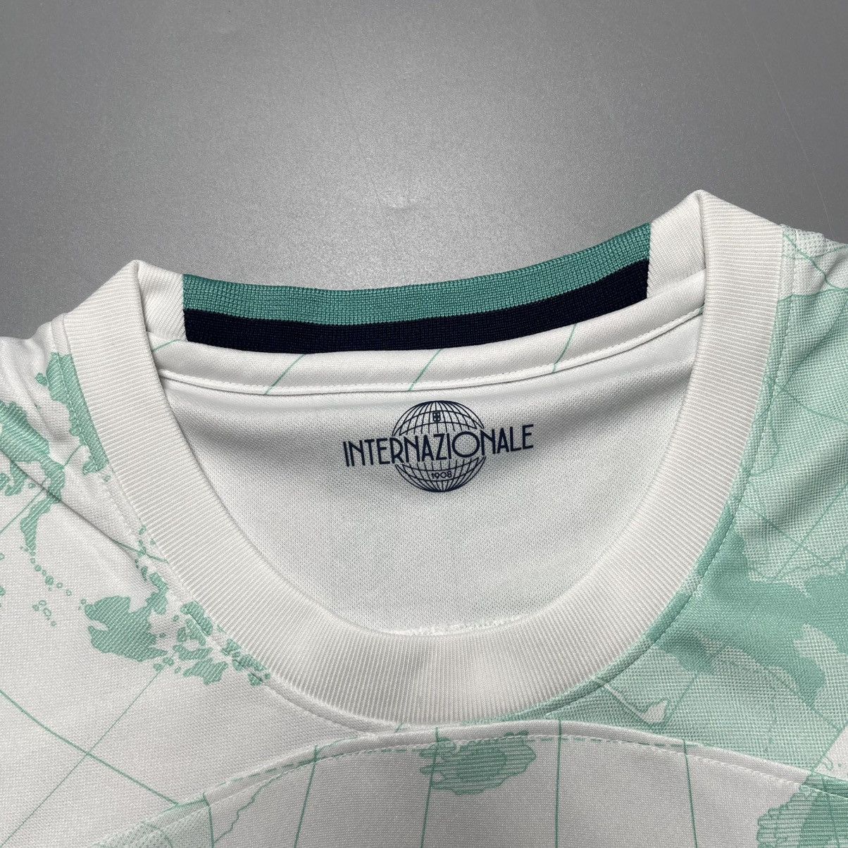 Vintage NWT INTER NIKE 2022/2023 FOOTBALL AWAY JERSEY #23 BARELLA Size US XL / EU 56 / 4 - 5 Thumbnail