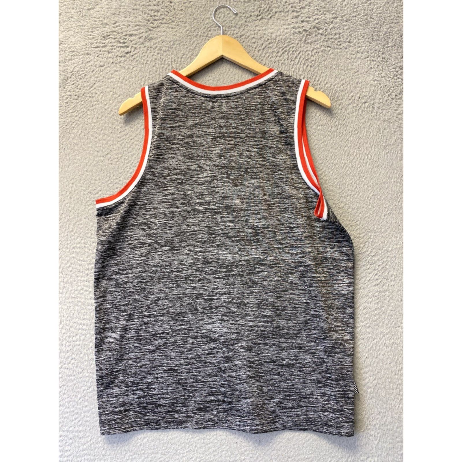 NBA NBA Gray Heather Men's Size Large Basketball Tank Top Shirt /142-34 Size US L / EU 52-54 / 3 - 7 Thumbnail