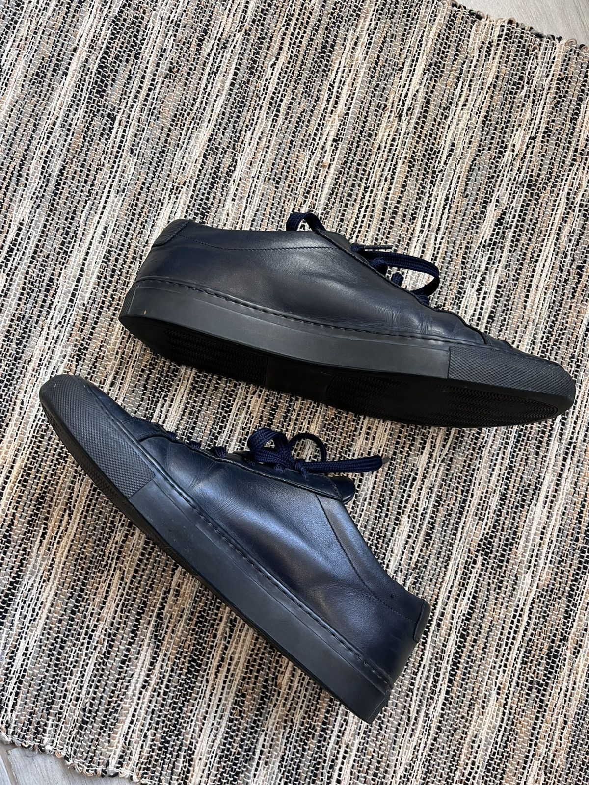 Common Projects × Designer Common Projects Achilles Low Sneakers Navy leather shoes Size US 8 / EU 41 - 10 Thumbnail
