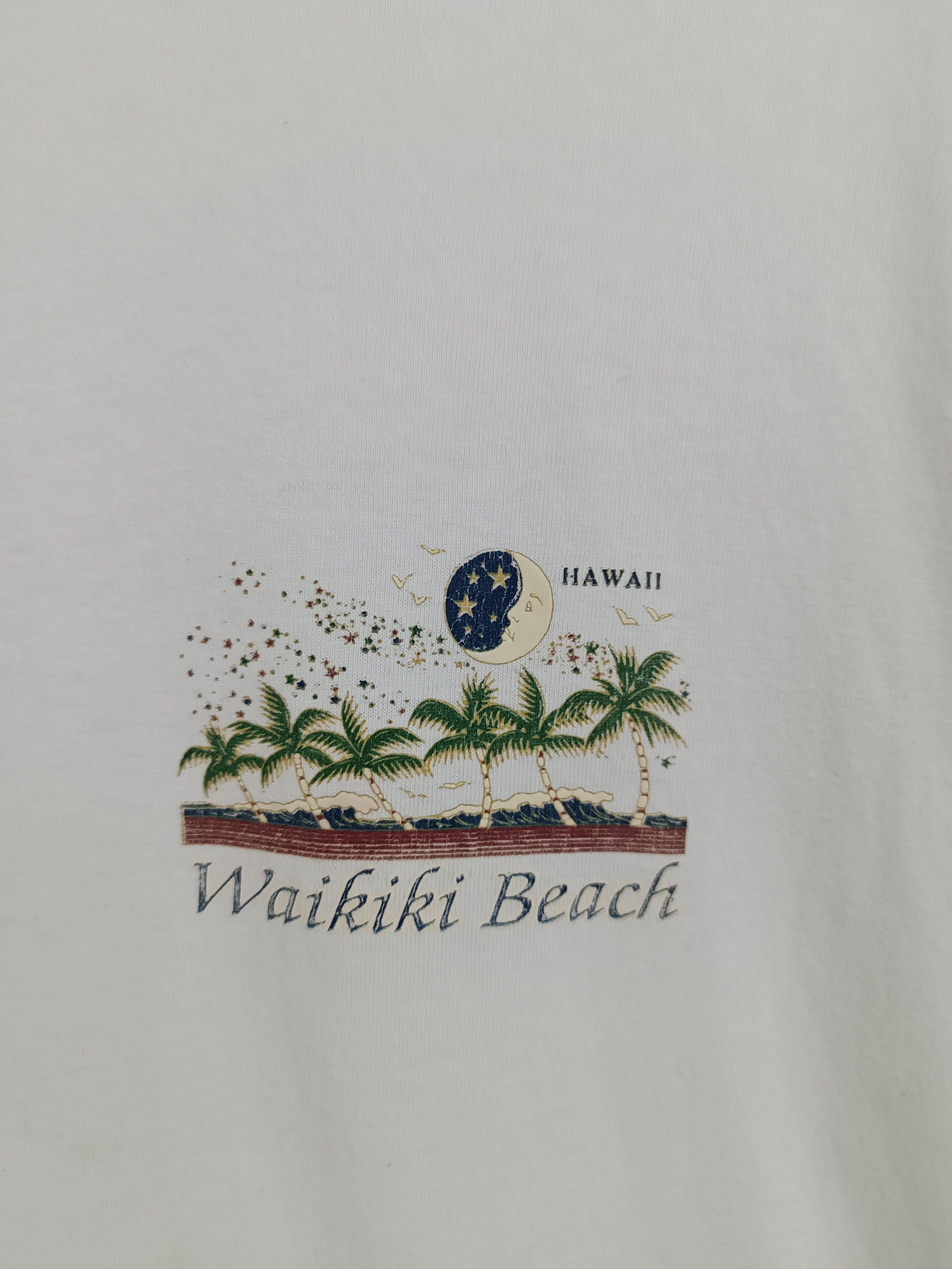 Vintage VINTAGE Y2K WAIKIKI BEACH HAWAII GUAM SURF SUN TEE Size US L / EU 52-54 / 3 - 15 Thumbnail