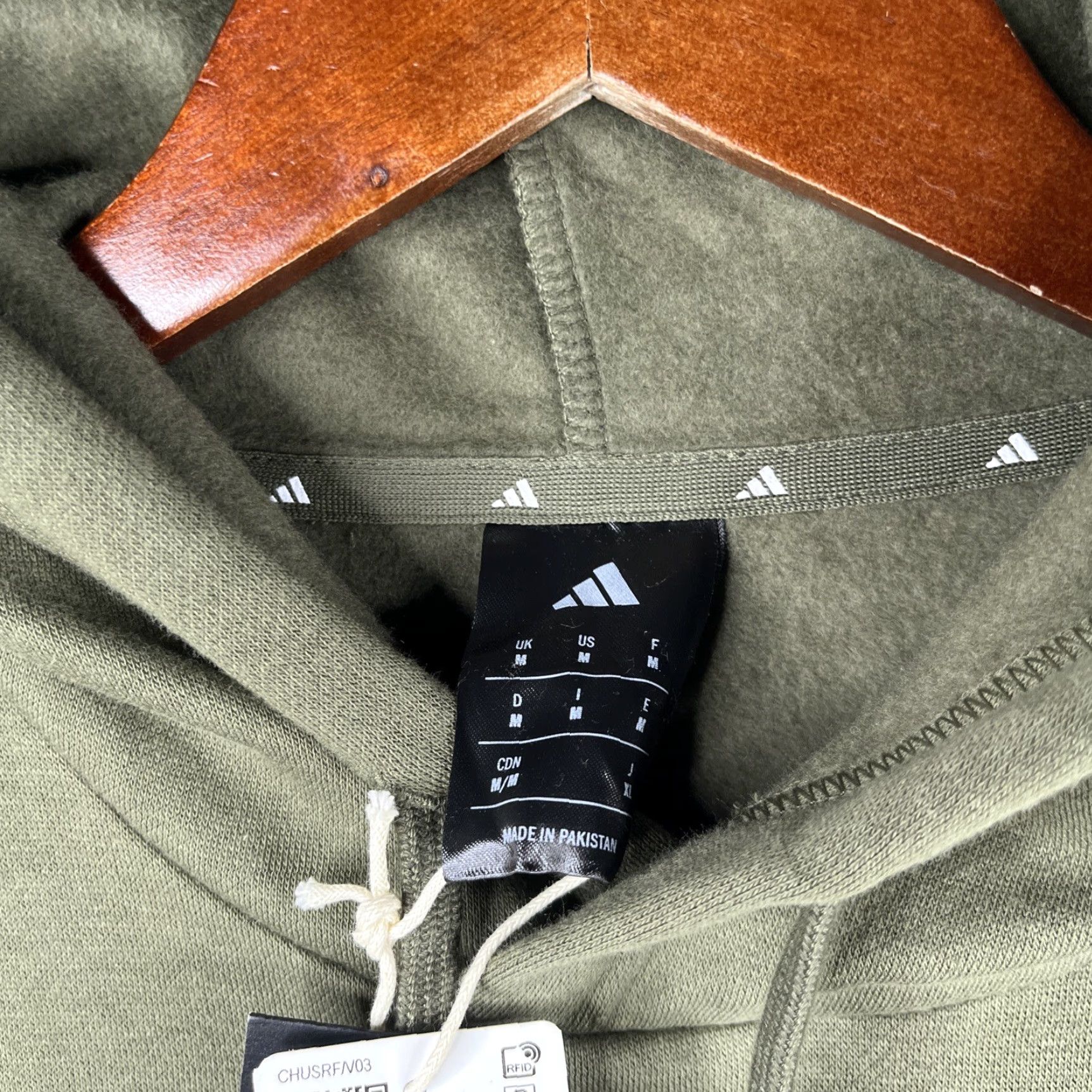 Adidas Adidas Hoodie Sweatshirt Mens M White Logo Pullover Hooded Pockets NWT Size US M / EU 48-50 / 2 - 5 Thumbnail