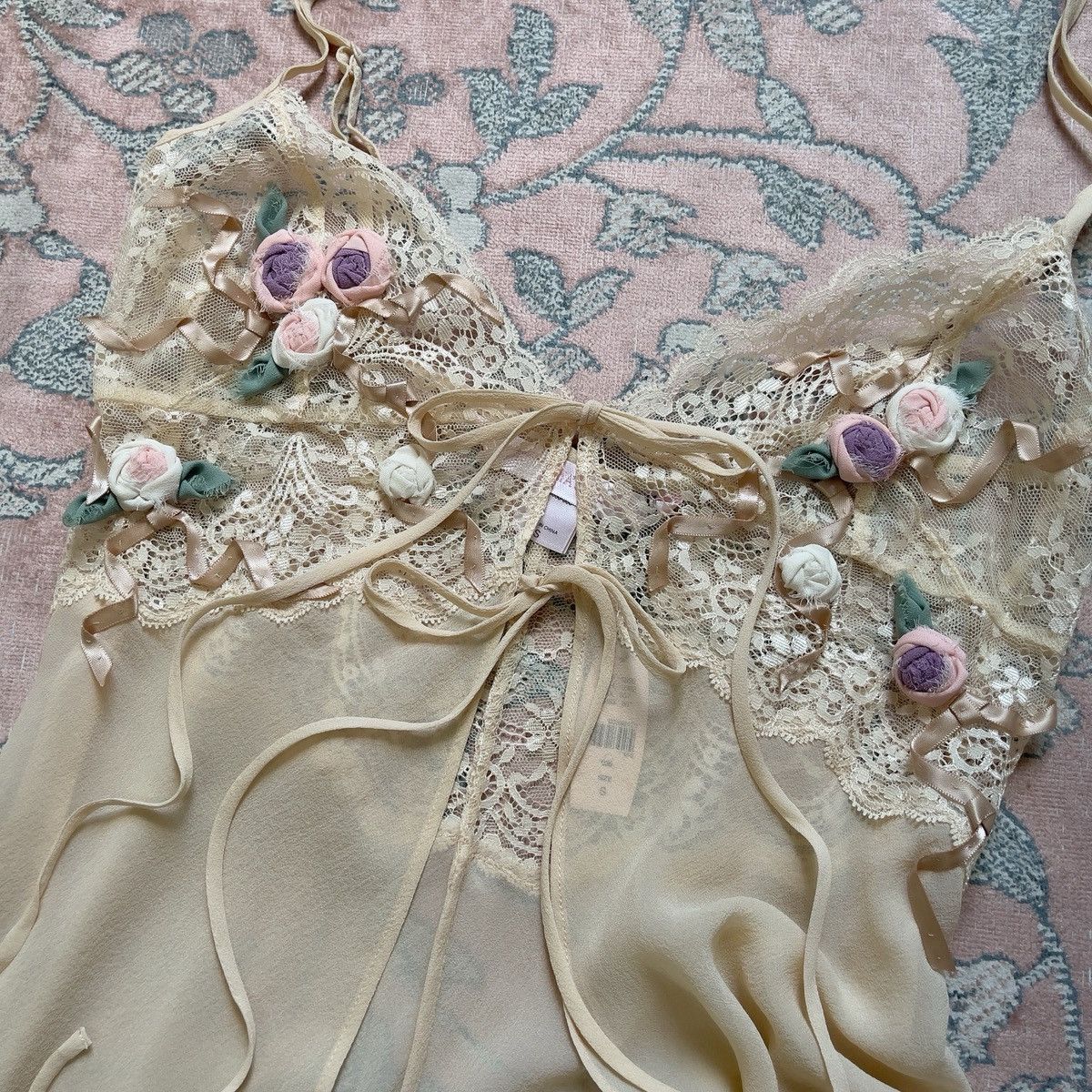 Victoria's Secret Victoria’s Secret Cream Silk Chiffon Camisole (S) Size S / US 4 / IT 40 - 14 Thumbnail
