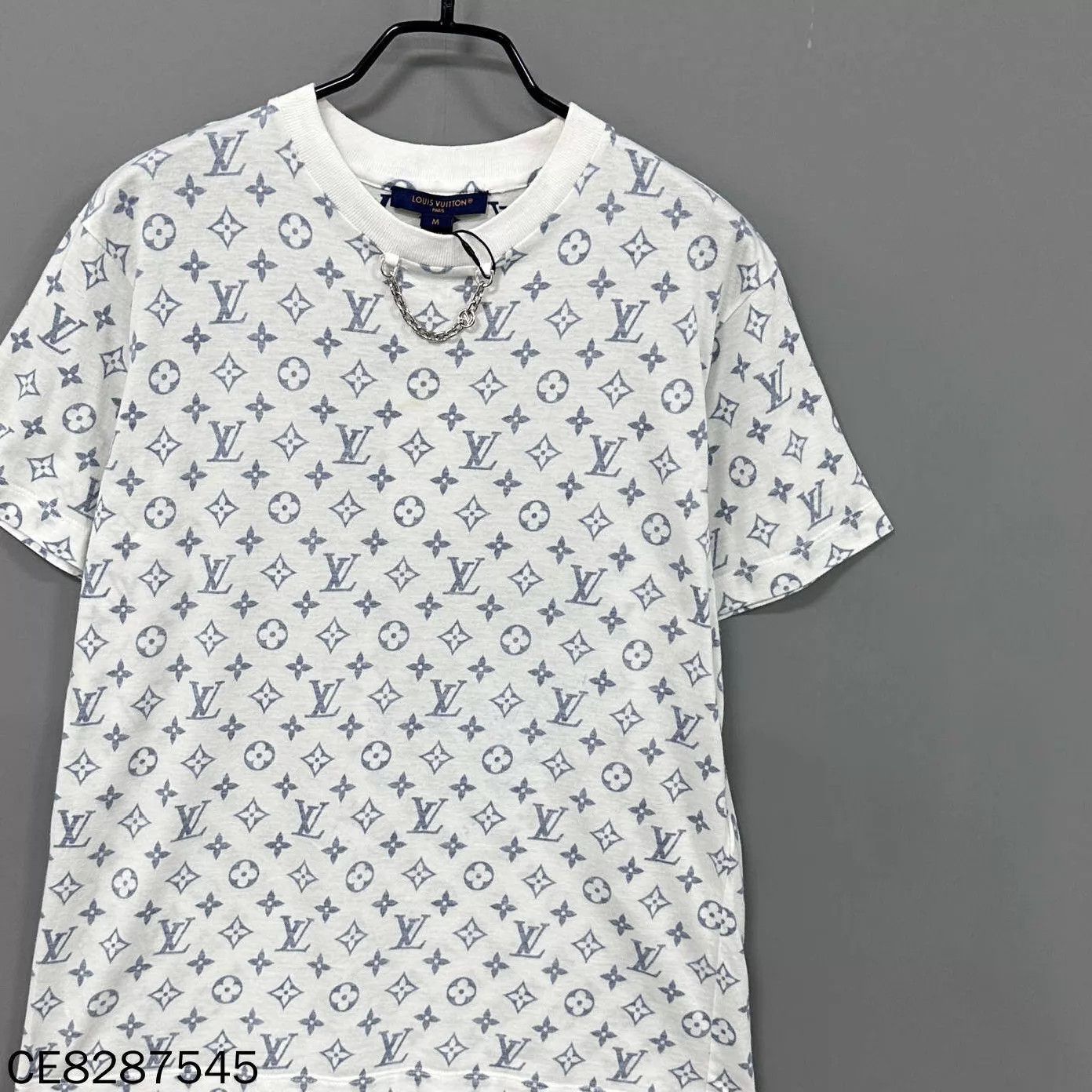 Louis Vuitton LV Allover Chain Short Tee M 95new Stain Size M / US 6-8 / IT 42-44 - 2 Thumbnail