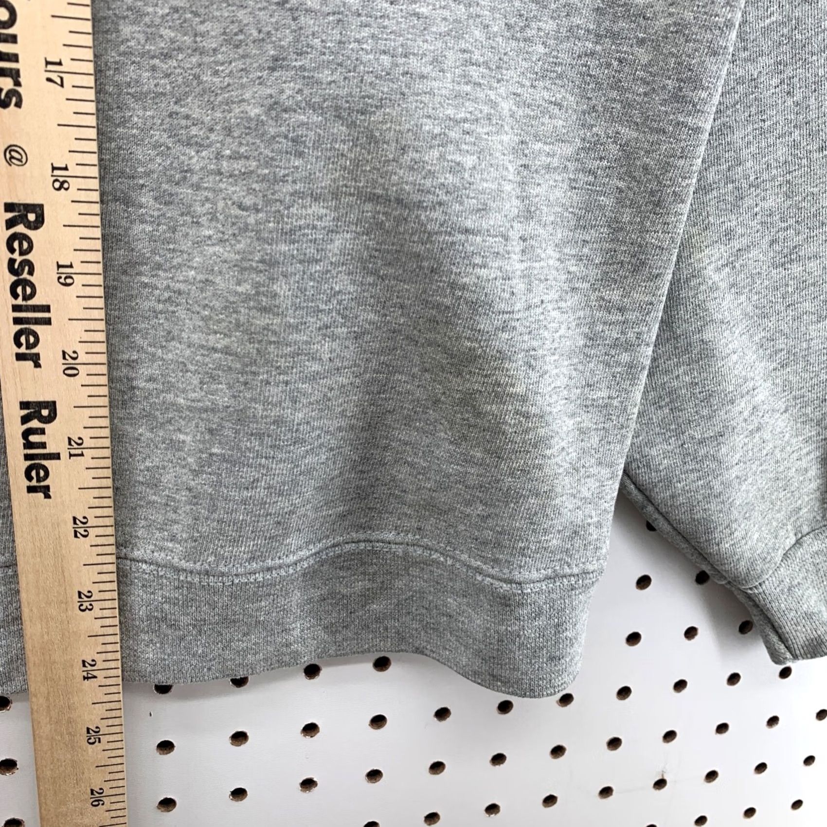 Fruit Of The Loom Vintage Michigan Fishing Sweatshirt Mens Fits Small Pullover Funny Gray 20.5x24 Size US M / EU 48-50 / 2 - 7 Thumbnail