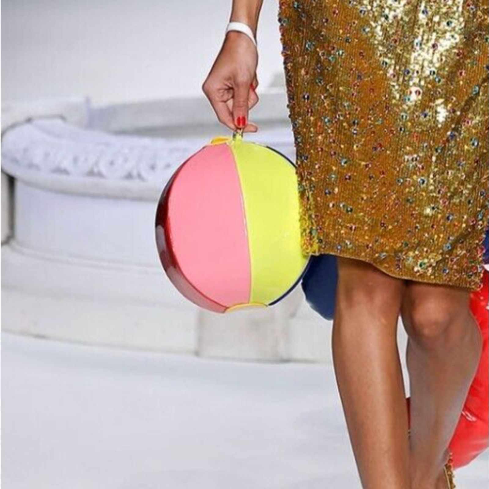 Moschino MOSCHINO Couture Jeremy Scott Sphere Beach Ball Clutch Bag Size ONE SIZE - 2 Thumbnail
