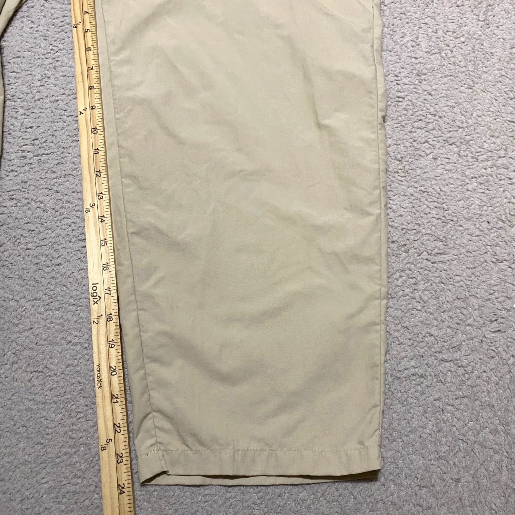 Vintage L.L. Bean Women's XL Pants Beige Cargo Relaxed Straight Nylon Outdoor Hiking Crop - 2561 Size 40" / US 18 - 6 Thumbnail