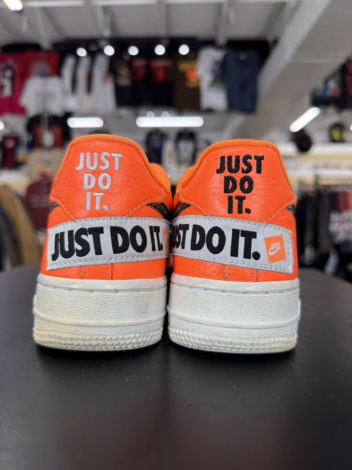 Nike Nike Air Force 1 Low Just Do It Pack Orange Size 5Y (2018) Size US 5 / EU 37 - 5 Thumbnail