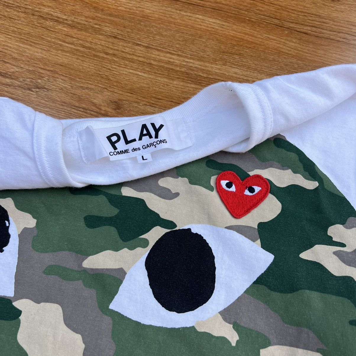 Comme des Garcons Comme Des Garçons Play Big Heart Camouflage T-shirt Size US L / EU 52-54 / 3 - 6 Thumbnail