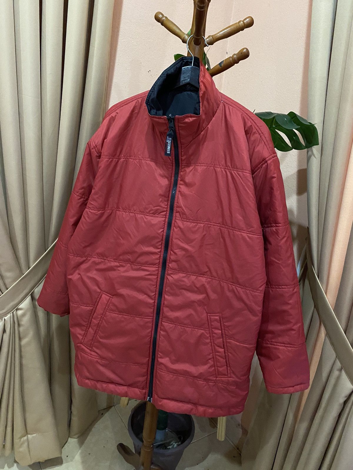 Vision Streetwear VINTAGE VISION STREETWEAR RED PUFFER QUILTED JACKET Size US L / EU 52-54 / 3 - 8 Thumbnail