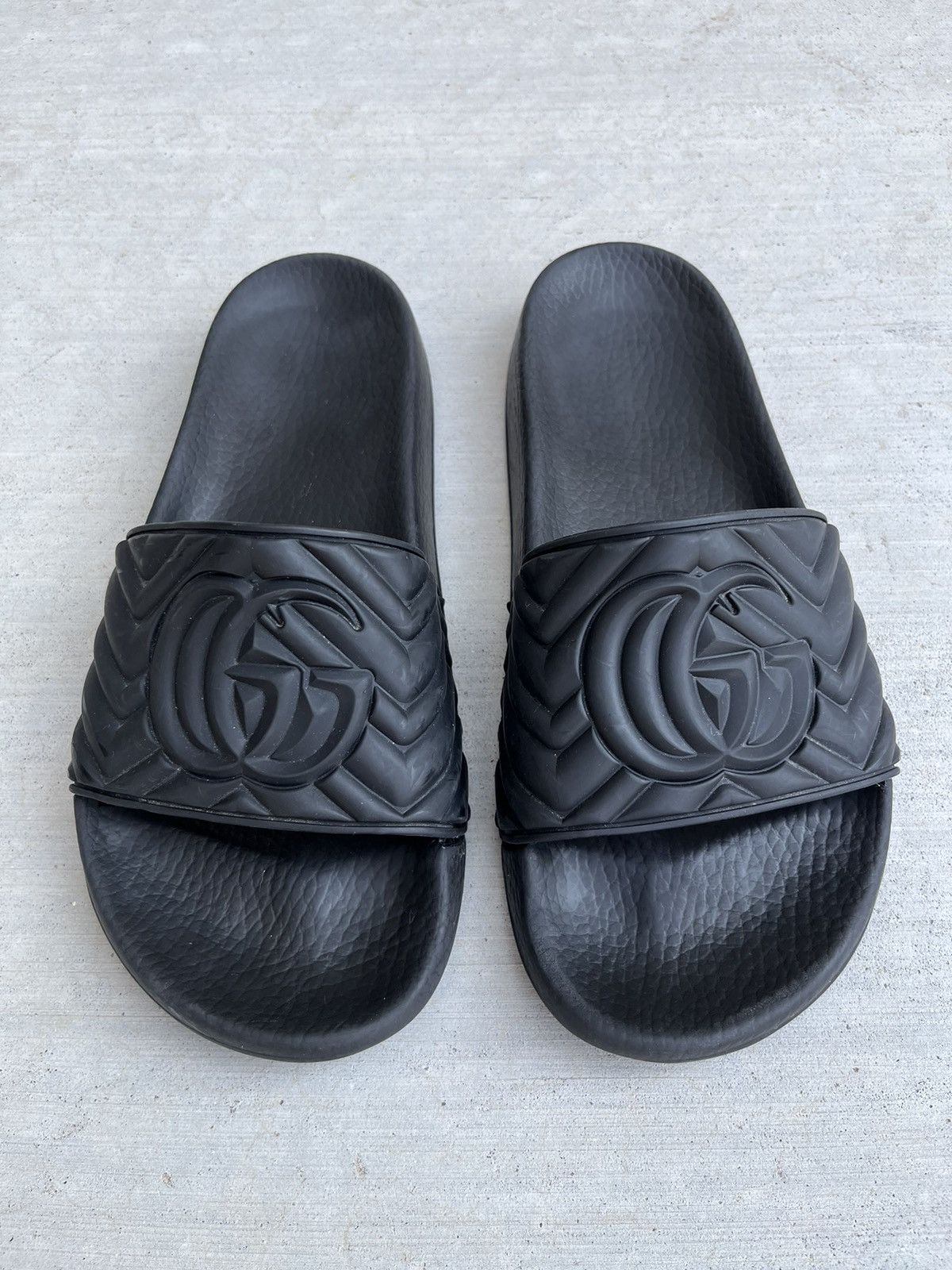 Gucci Gucci Matelasse Marmont Slide ‘Black’ 🖤 Size US 7 / EU 40 - 1 Thumbnail