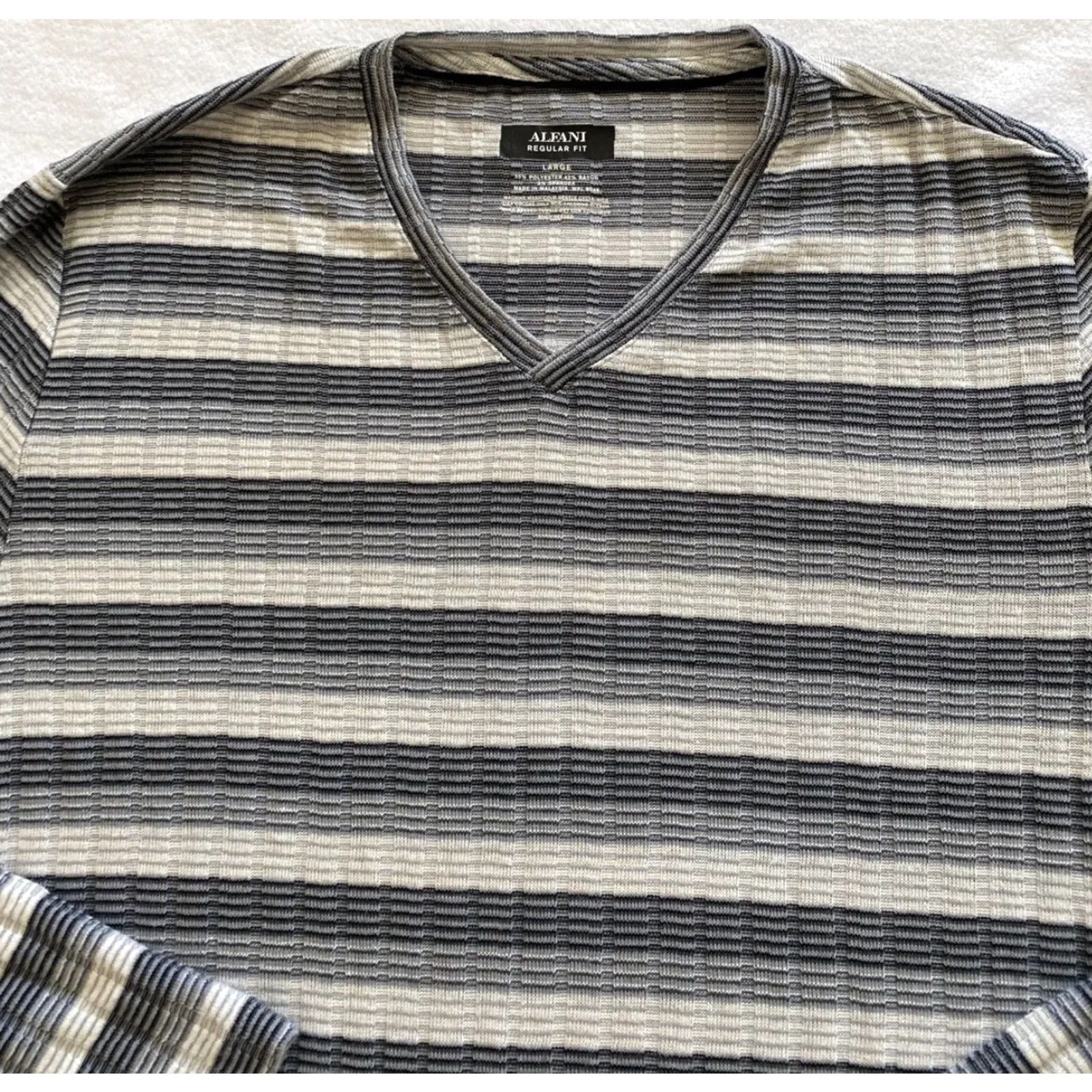 Alfani Alfani Sweater Men L Long Sleeve V-Neck Cotton Blend Lightweight Pullover Gray Stylish Casual Knit Shirt Mens Size US L / EU 52-54 / 3 - 2 Thumbnail