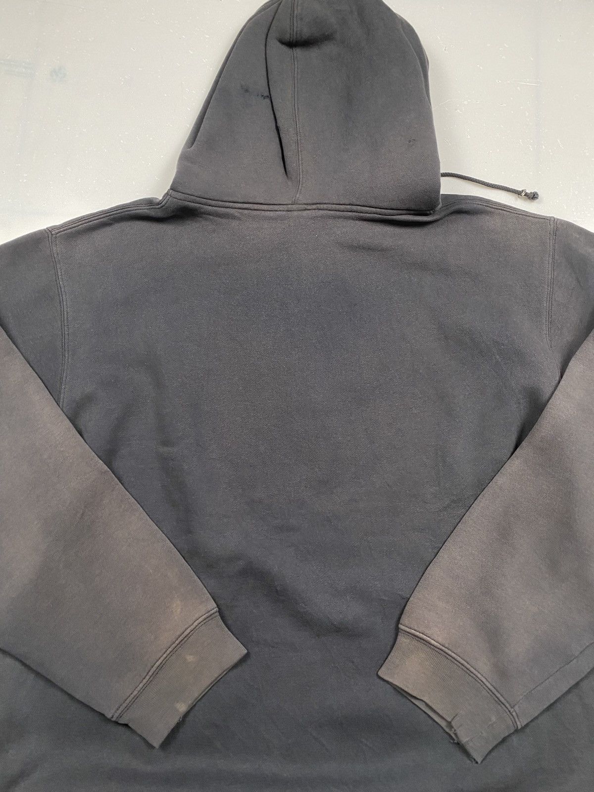 Stussy Grail Vintage y2k Stussy Skulls Goth Sunfaded Pullover Size US XL / EU 56 / 4 - 10 Thumbnail