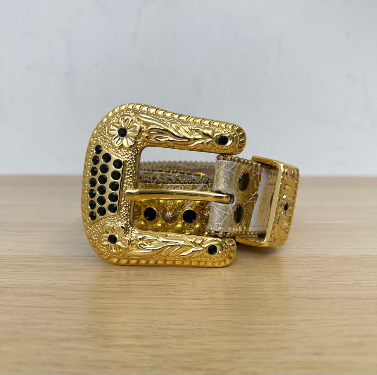 B.B. Simon B.B. Simons Rhinestone Belt Size 40 - 1 Thumbnail