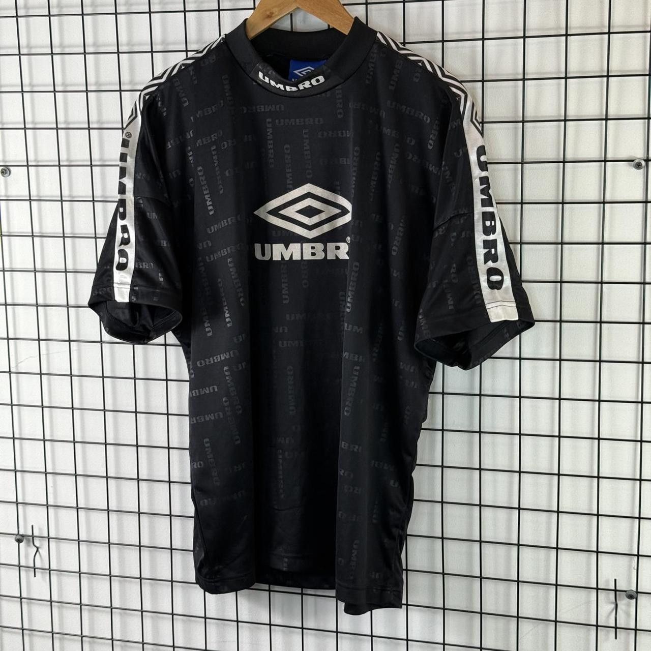 Umbro Umbro Drill Top Black T shirt Tee Vintage Size US M / EU 48-50 / 2 - 2 Thumbnail