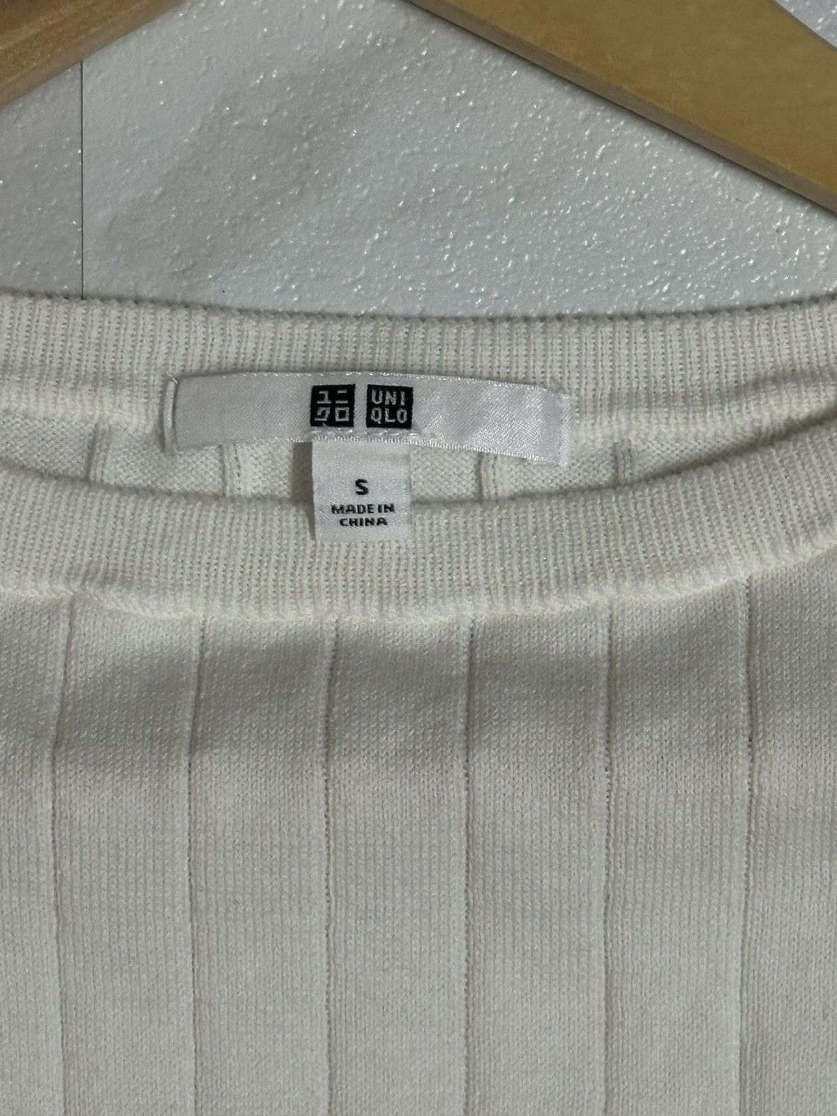 Uniqlo UNIQLO RIBBED SLEEVELESS TOP (Vest) Size S / US 4 / IT 40 - 2 Thumbnail