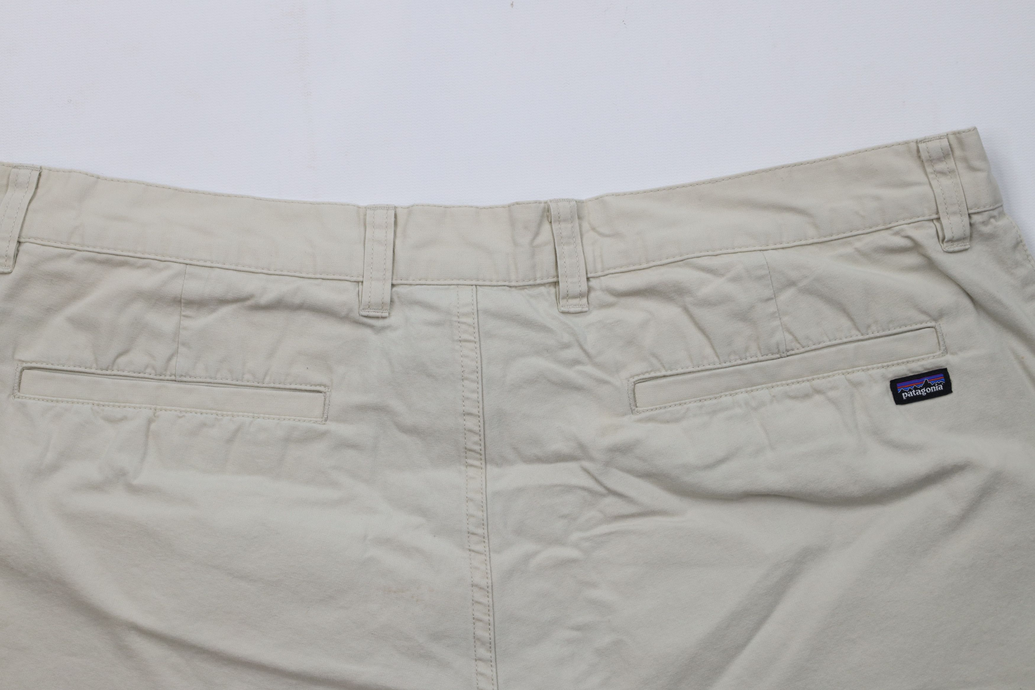 Patagonia Patagonia Spell Out Above Knee Hiking Trekking Shorts Beige Size US 36 / EU 52 - 9 Thumbnail