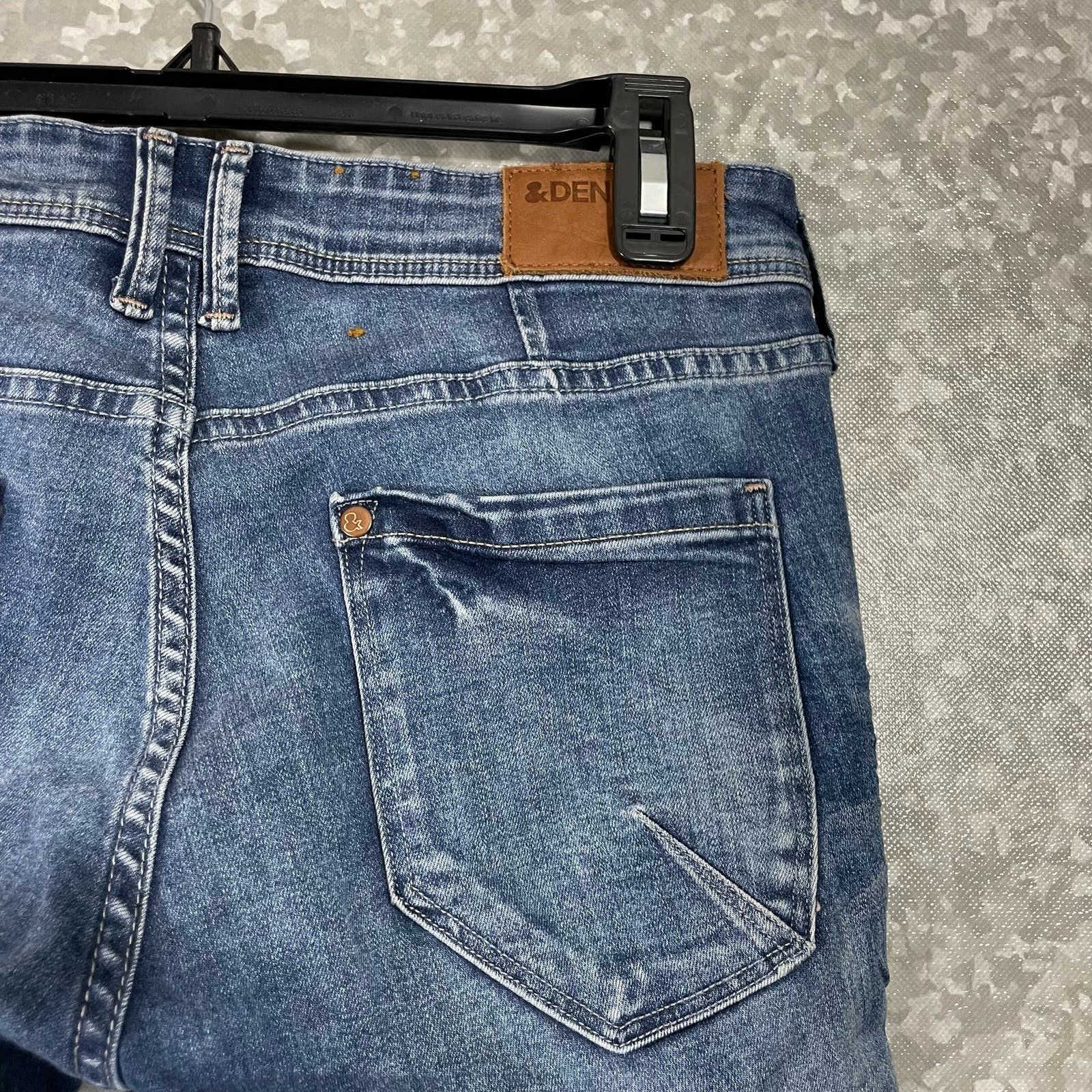 H&M H&M & Denim Low Waist Seamed Bermuda Jean Shorts - Size 8 Size 28" / US 6 / IT 42 - 6 Thumbnail