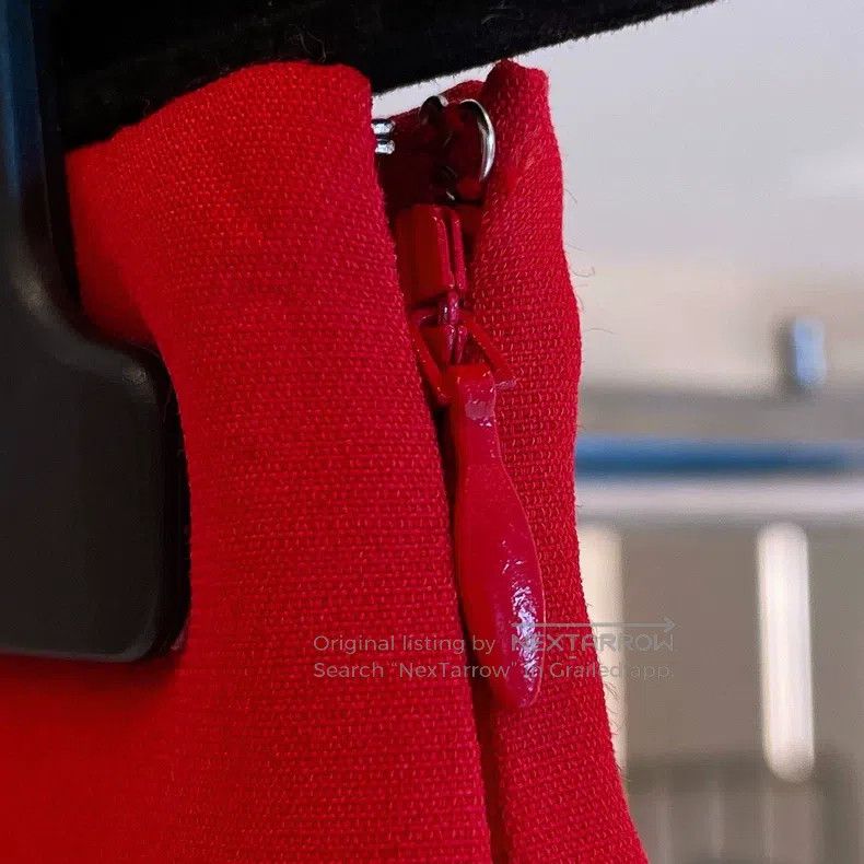 Valentino Valentino Red shorts with the V logo Size 37" - 5 Thumbnail
