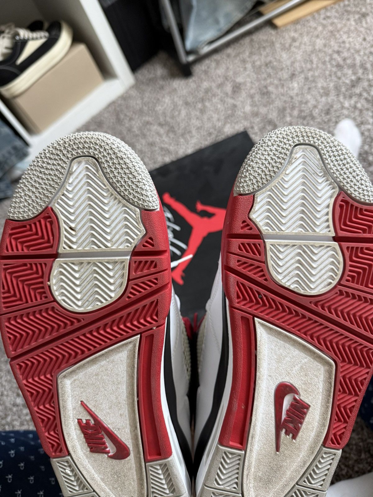 Jordan Brand Jordan 4 fire red Size US 10.5 / EU 43-44 - 4 Thumbnail