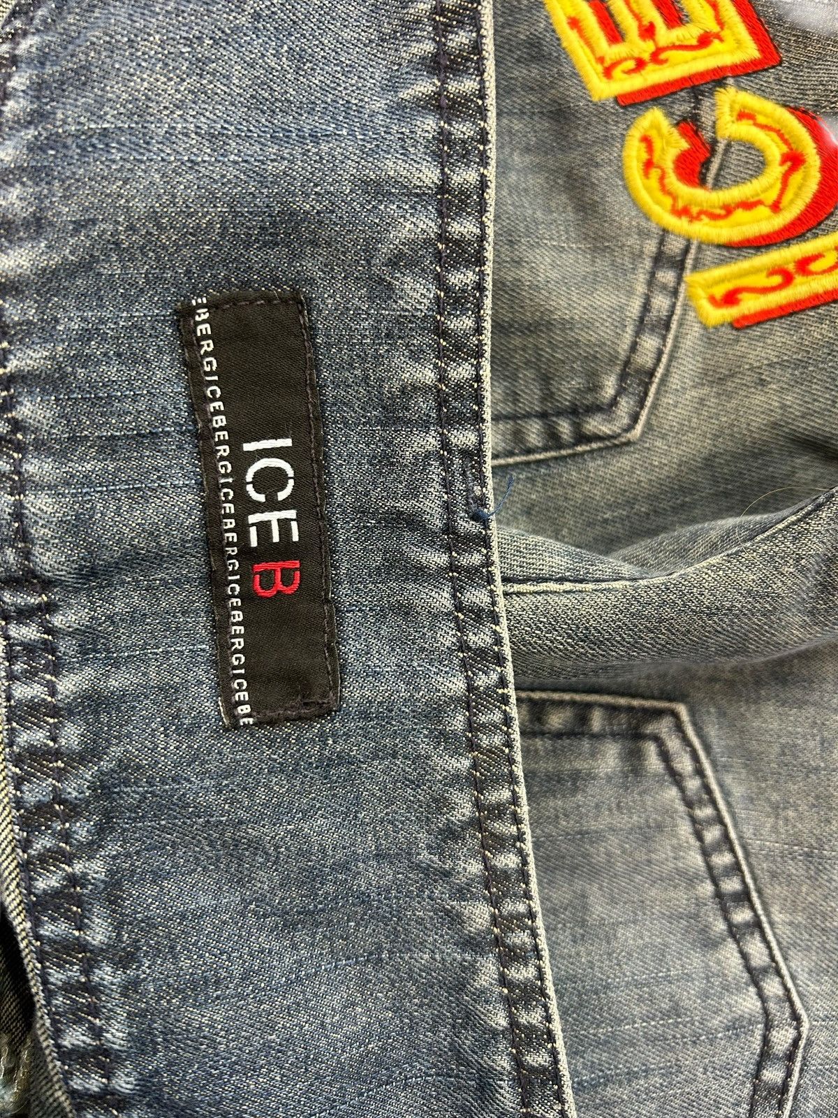 Iceberg NWT RARE Vintage Iceberg Ice B Pop Art Graphic Jeans size26 Size 26" / US 2 / IT 38 - 4 Thumbnail