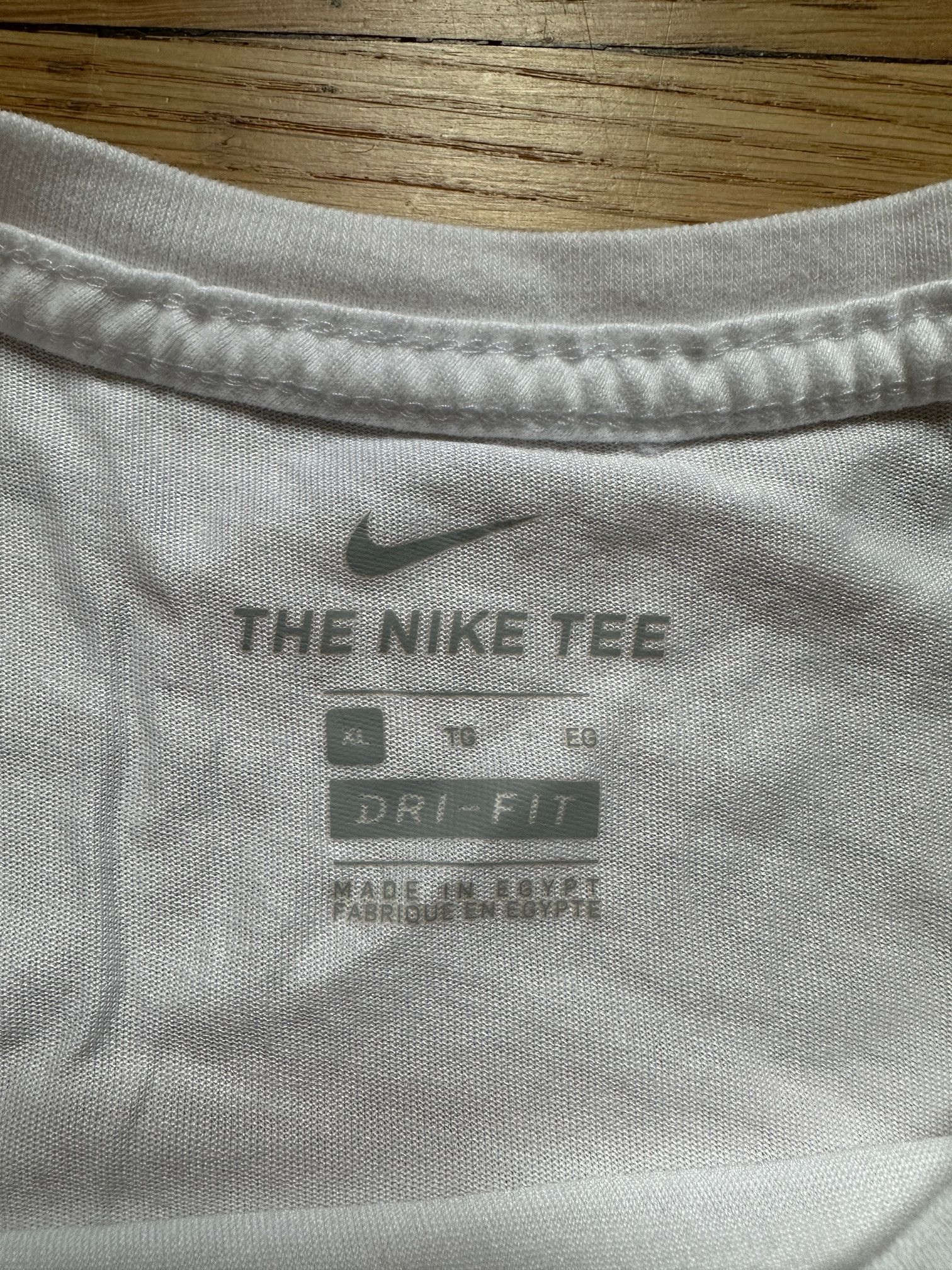 Nike Nike Dri-Fit Short Sleeve Swoosh Active Gym T-Shirt White XL Size US XL / EU 56 / 4 - 3 Thumbnail