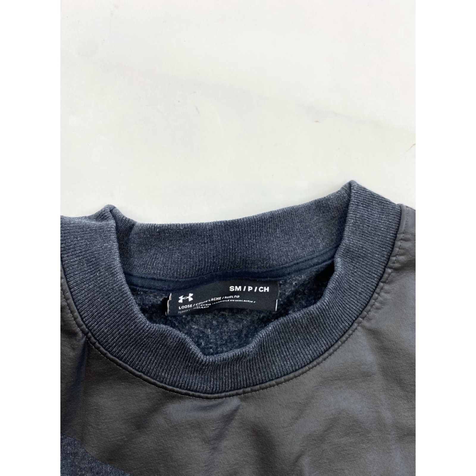 Under Armour Under Armour Sweatshirt Women’s Small Dark Blue Loose Fit Pullover Long Sleeve Regular Size S Athleisure Women's Shirt Size S / US 4 / IT 40 - 2 Thumbnail