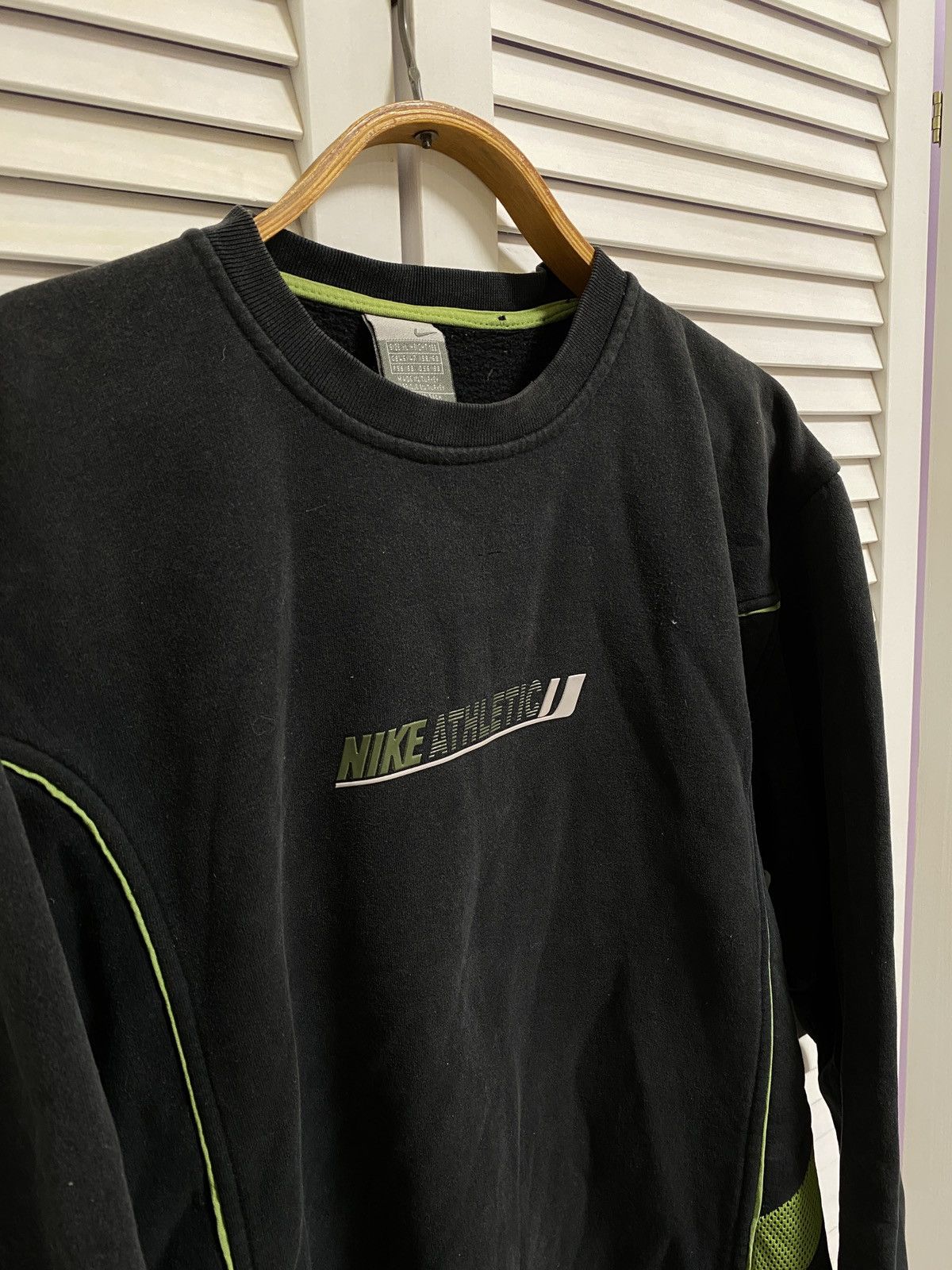 Nike × Vintage 🖤 Vintage 90s Sweater Nike Athletic Logo Oversized Fit Size US XL / EU 56 / 4 - 4 Thumbnail