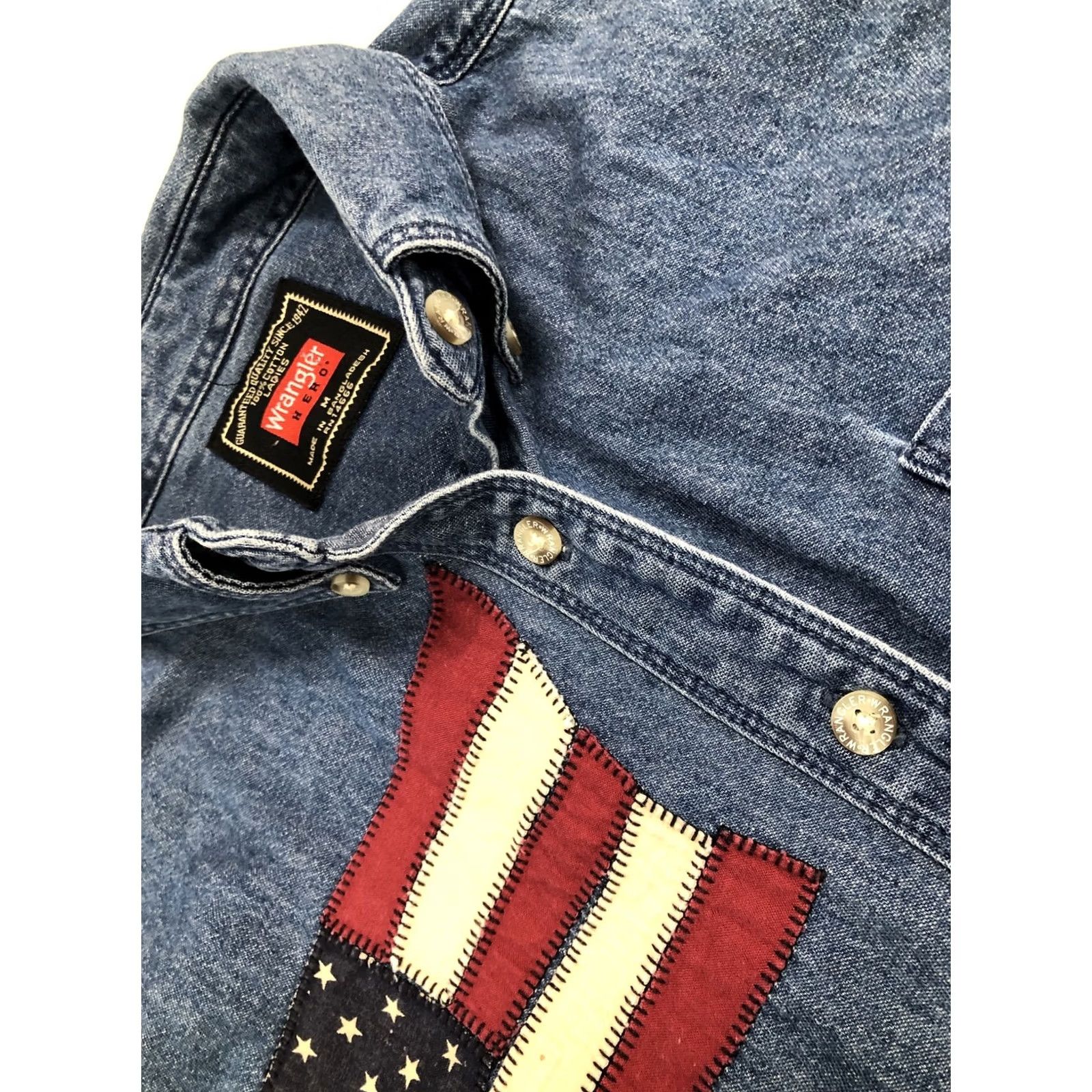 Wrangler VINTAGE Wrangler Hero L/S U.S. Flag Patriot Shirt Medium Men Red/White/Blue Denim Cotton Button-Up Collared Long Sleeve Size US M / EU 48-50 / 2 - 6 Thumbnail
