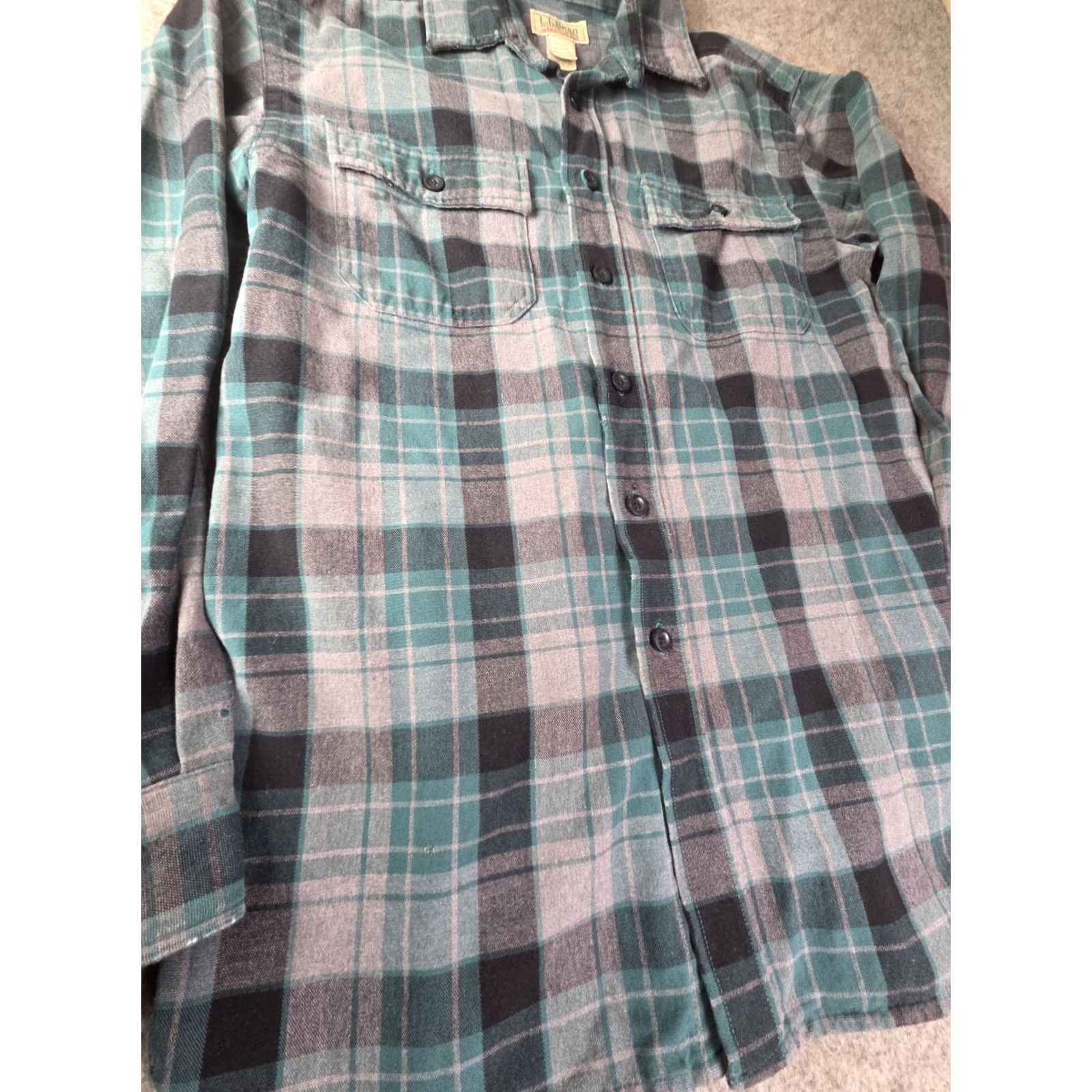 Vintage LL Bean Mens Shirt Gray Green Plaid Traditional Fit Chamois Cotton Distressed Button-Up Long Sleeve 2XL Tall Size US XXL / EU 58 / 5 - 2 Thumbnail