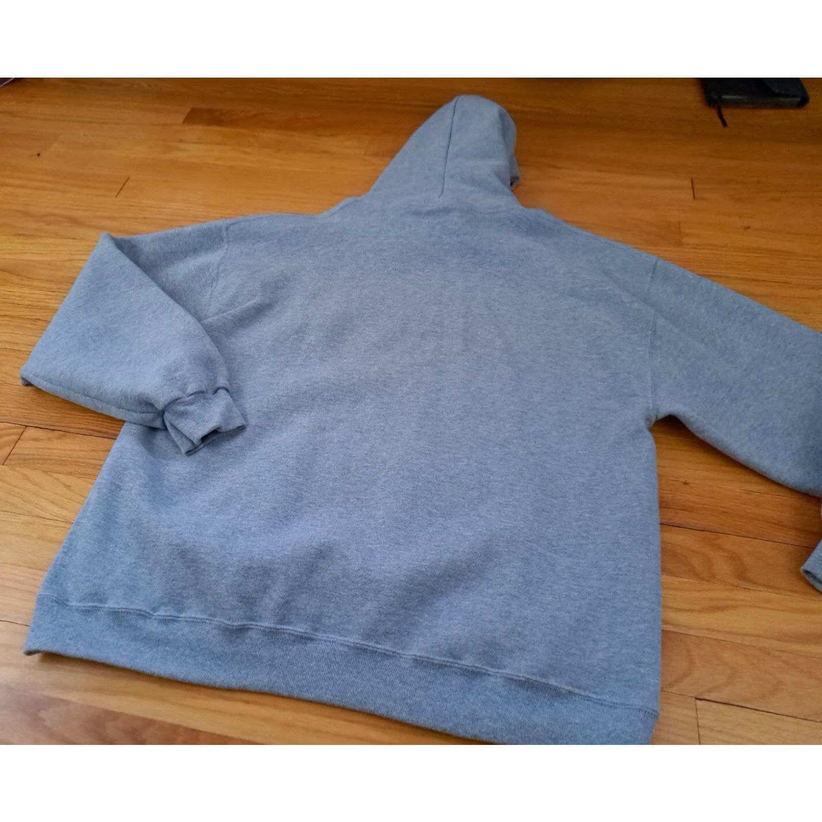 Vintage VINTAGE Russell Michigan State Spartans Basketball Warm-Up Hoodie XL Red Unisex Adults Pullover Graphic Print Izzo EUC Size US XL / EU 56 / 4 - 6 Thumbnail