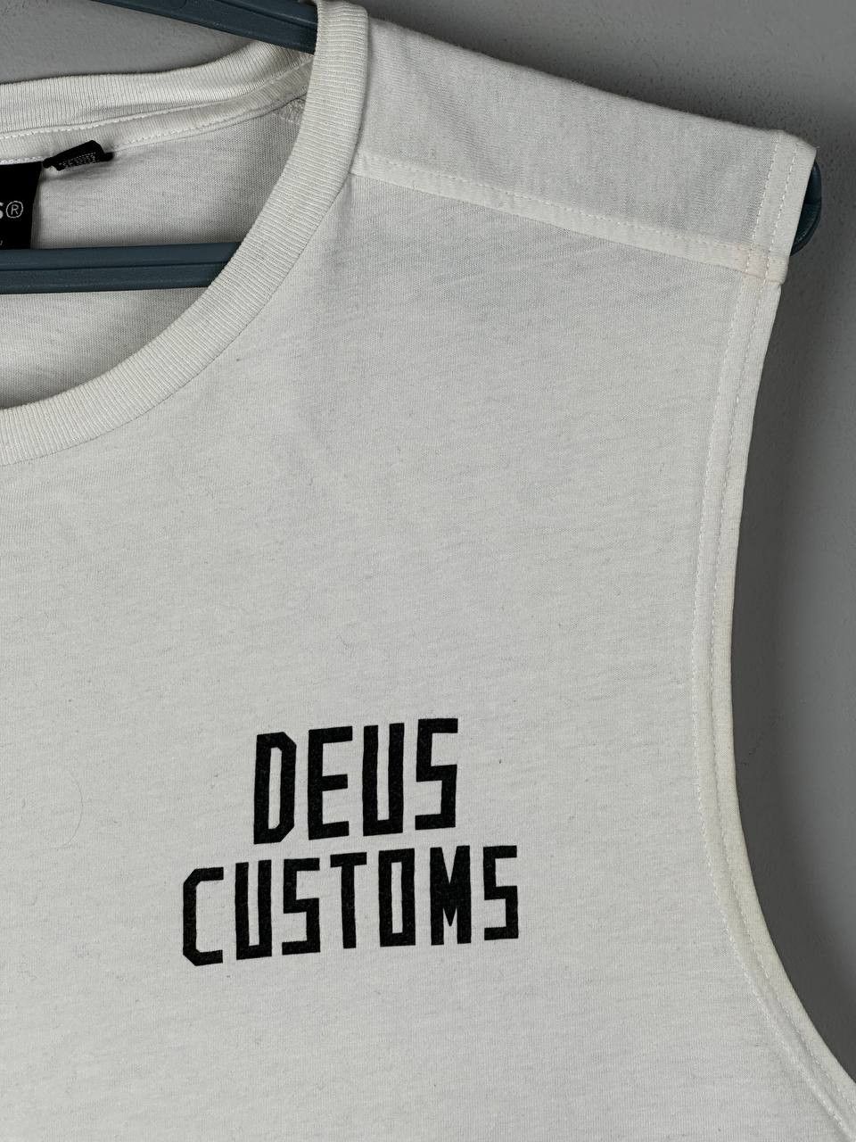Deus Ex Machina Vintage Deus Ex Machina Big Logo White Sleeveless T Shirt Size US L / EU 52-54 / 3 - 8 Thumbnail