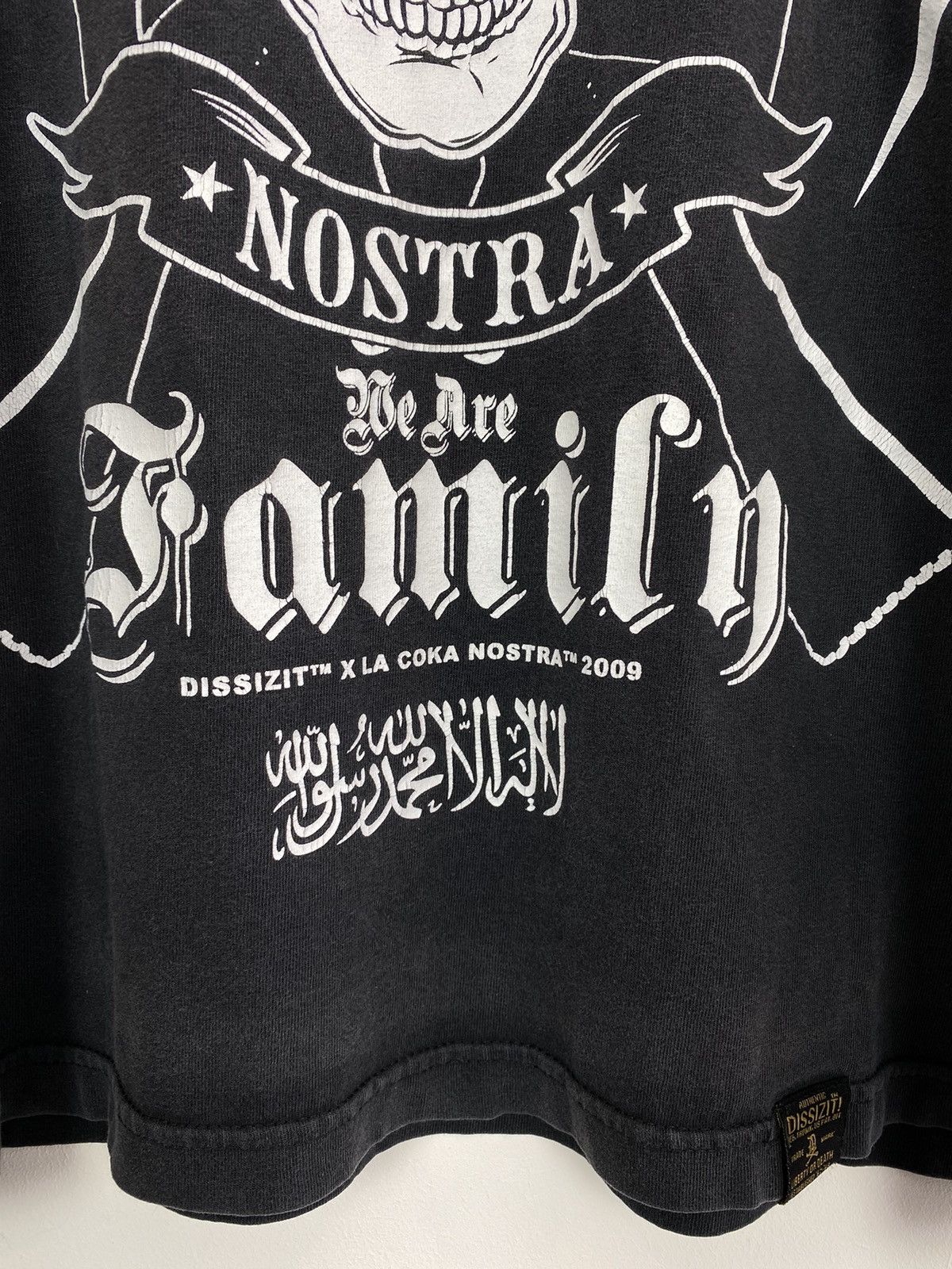 Band Tees Vintage 2009 Dissizit! La Coca Nostra Rap T-Shirt Size Large Size US L / EU 52-54 / 3 - 5 Thumbnail