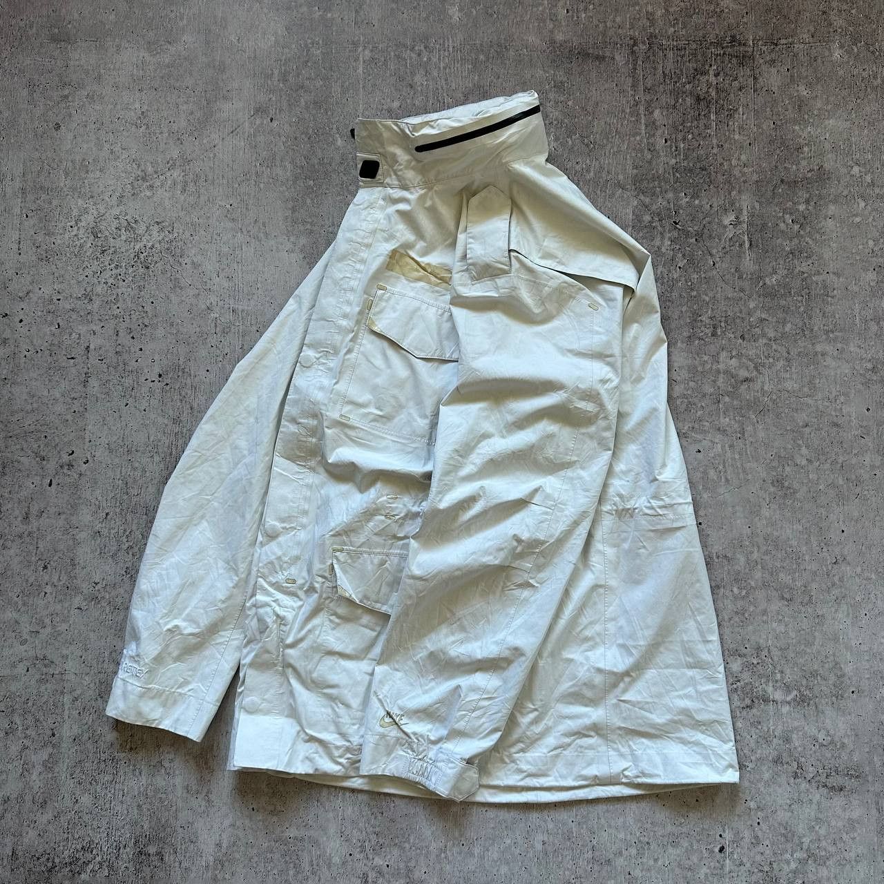 Hi Tec BNWT Nike Gore Tex Outdoor Light Track Jacket Size US M / EU 48-50 / 2 - 7 Thumbnail