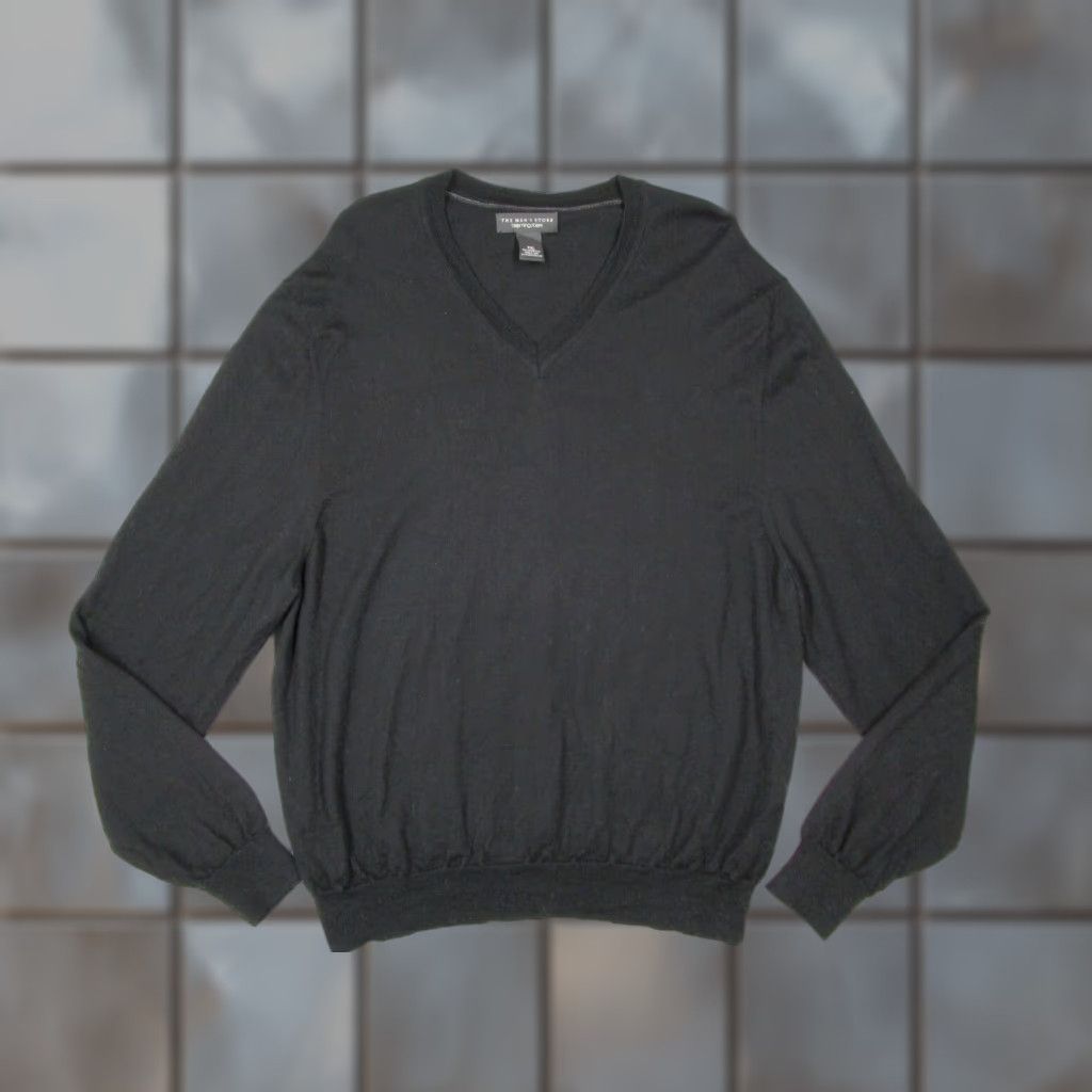 Bloomingdale's VINTAGE Bloomingdale's Men's Sweater Knit Pullover 2XL Black Merino Wool V-Neck All Seasons Size US XXL / EU 58 / 5 - 1 Thumbnail