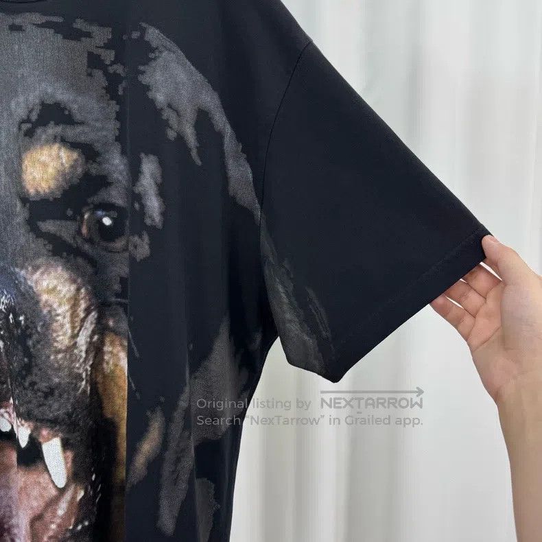 Givenchy Givenchy Dog Head Printed Letter Short Sleeve (Size M) Size US M / EU 48-50 / 2 - 4 Thumbnail