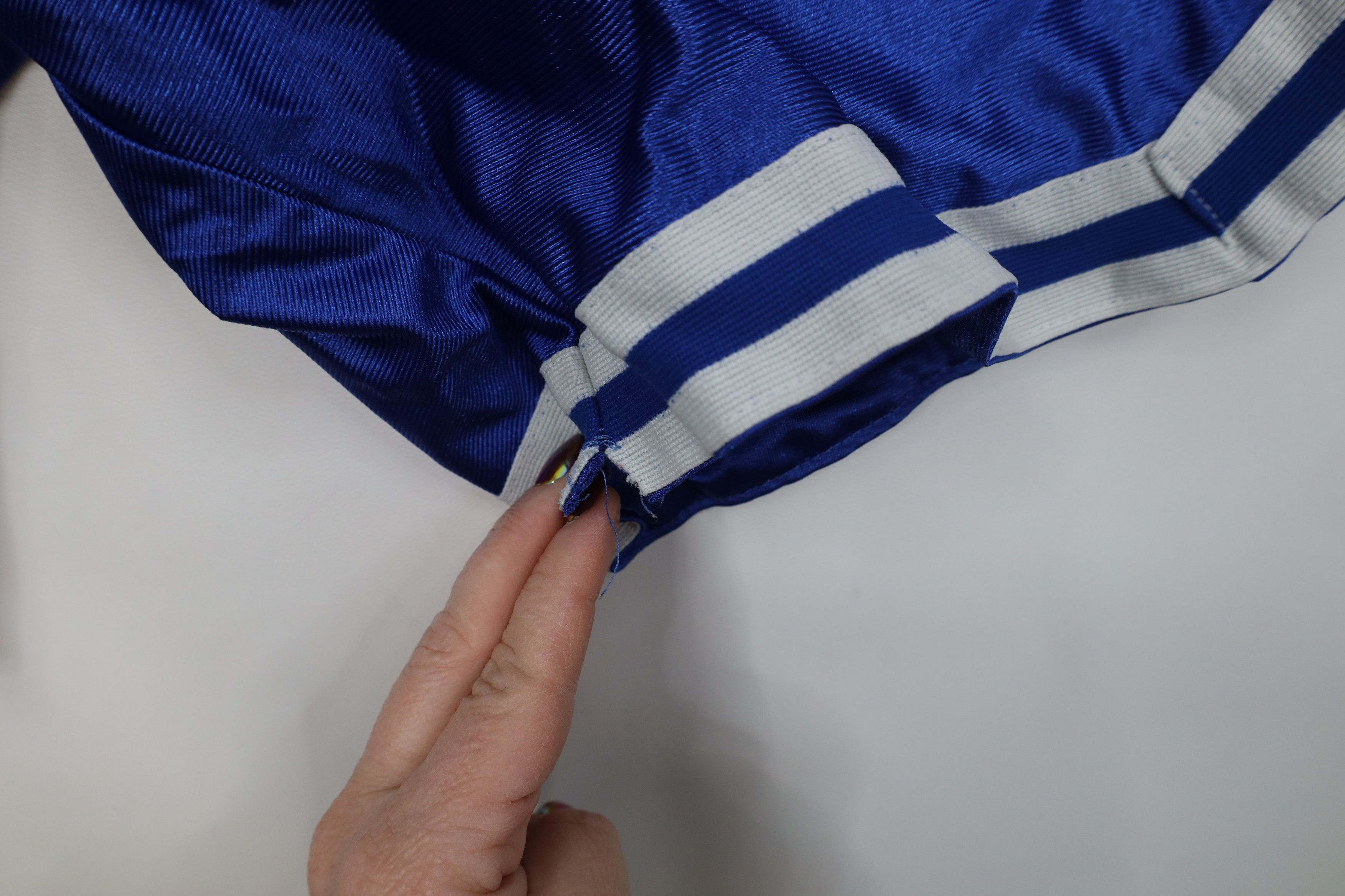 Vintage Vintage 90s Silky Nylon Above Knee Basketball Shorts USA Size US 32 / EU 48 - 5 Thumbnail