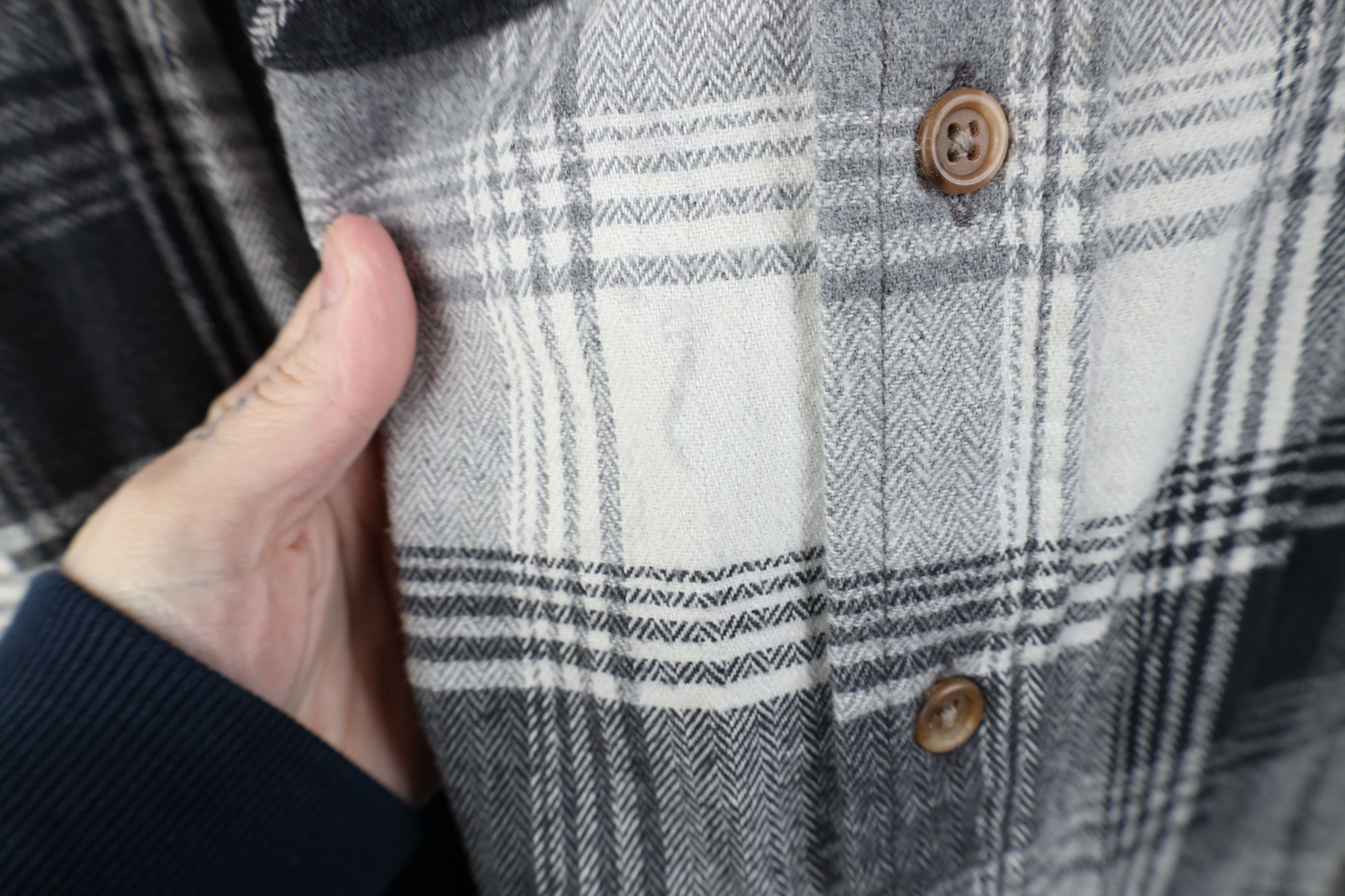 Vintage Vintage 90s Streetwear Heavyweight Button Shirt Plaid Size US L / EU 52-54 / 3 - 4 Thumbnail