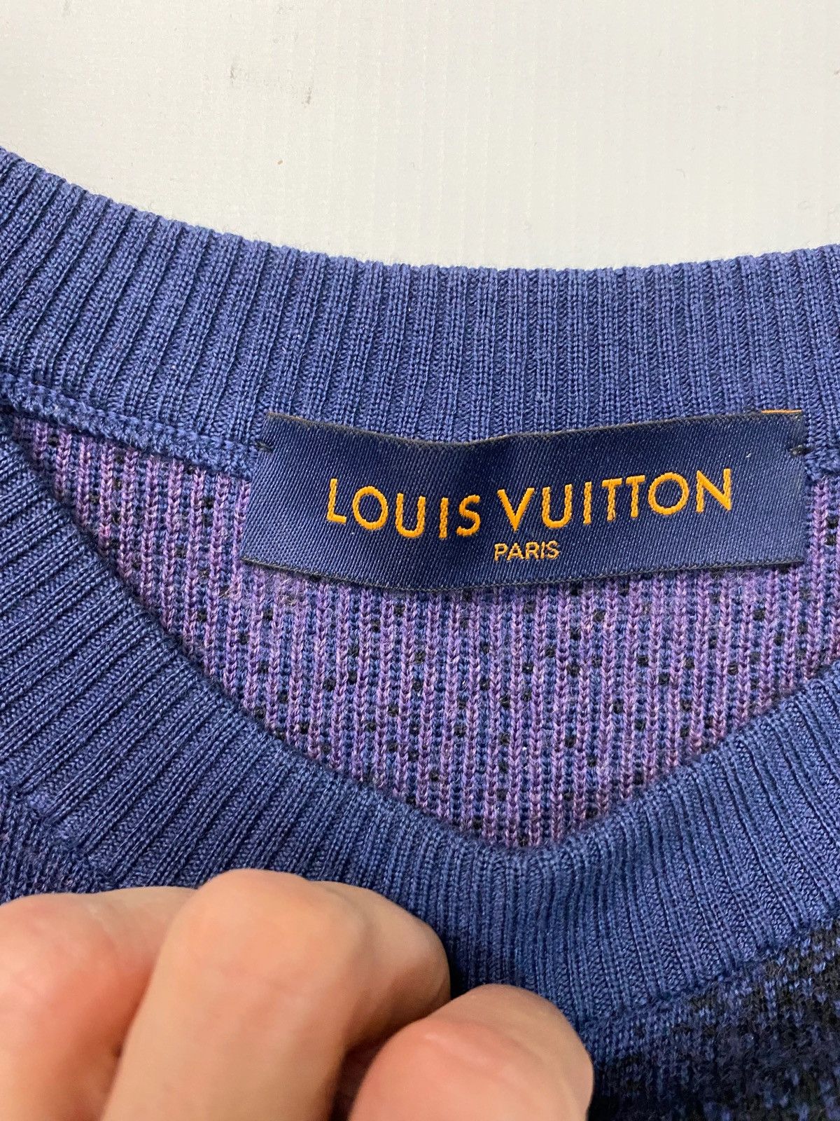 Louis Vuitton LV SS19 RUNWAY BRICK ROAD SWEATER IN PURPLE SIZE:S|L Size US M / EU 48-50 / 2 - 3 Thumbnail